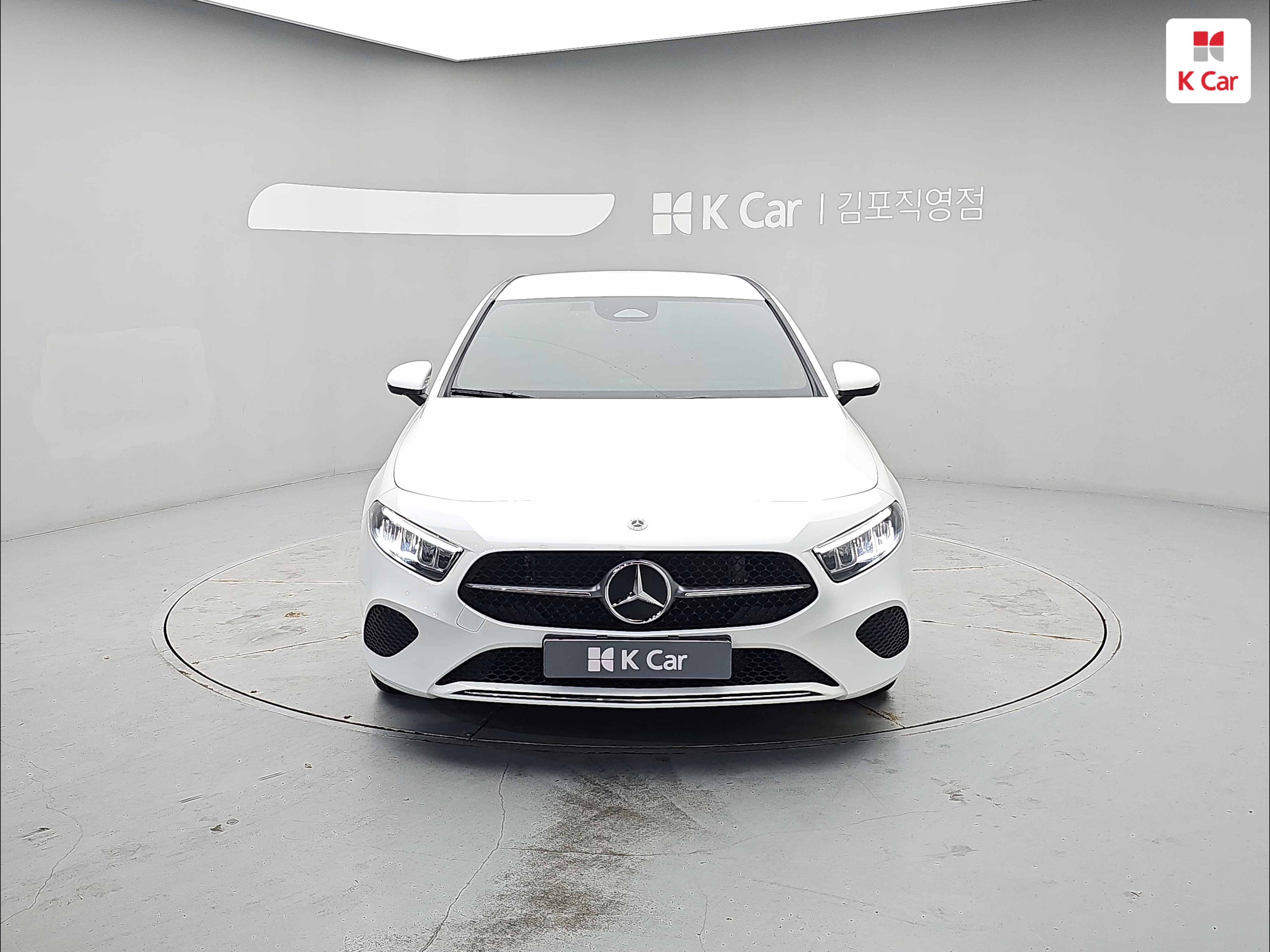 BENZ A-Class (4th Generation) A220