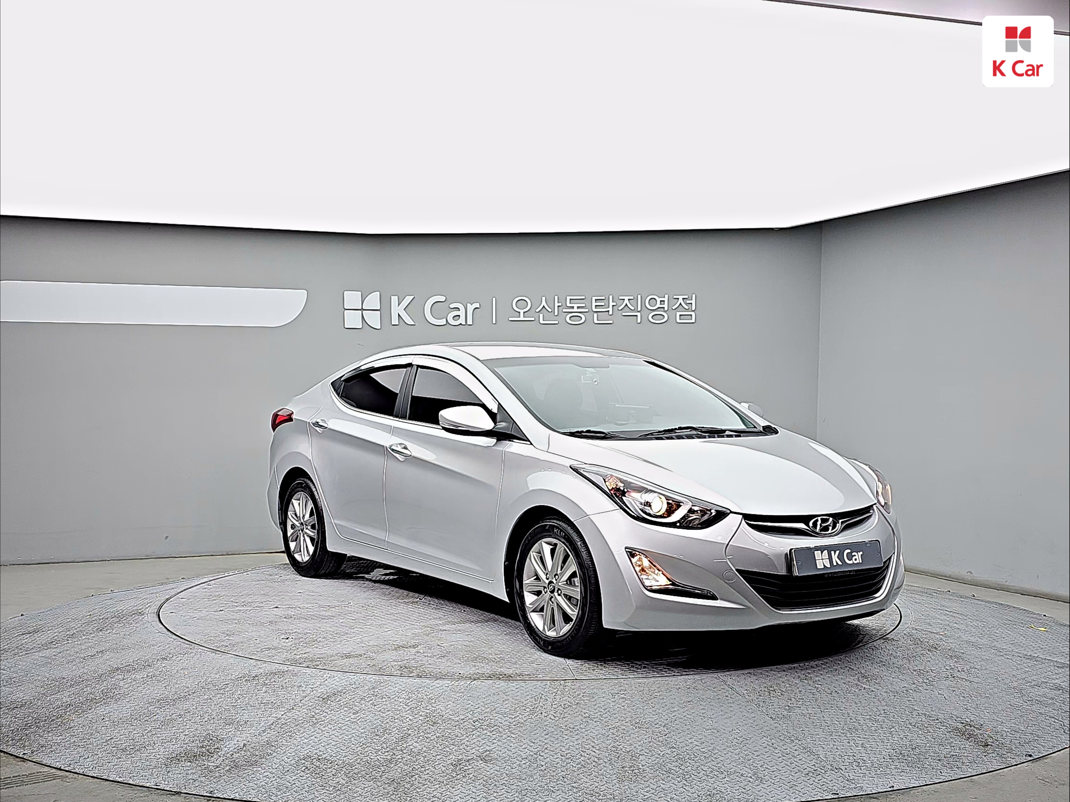 HYUNDAI The New Avante MD 1.6 GDI