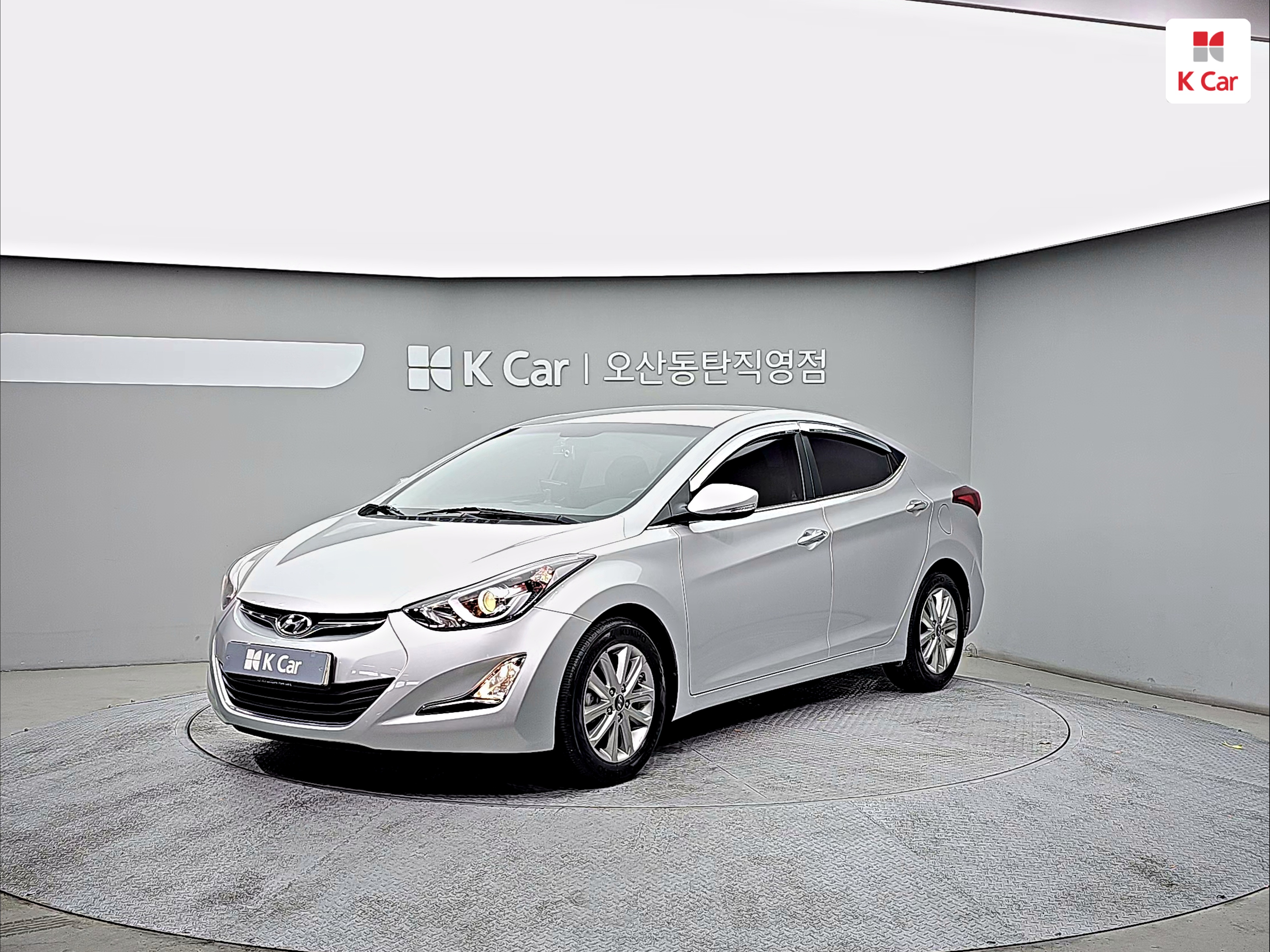 HYUNDAI The New Avante MD 1.6 GDI