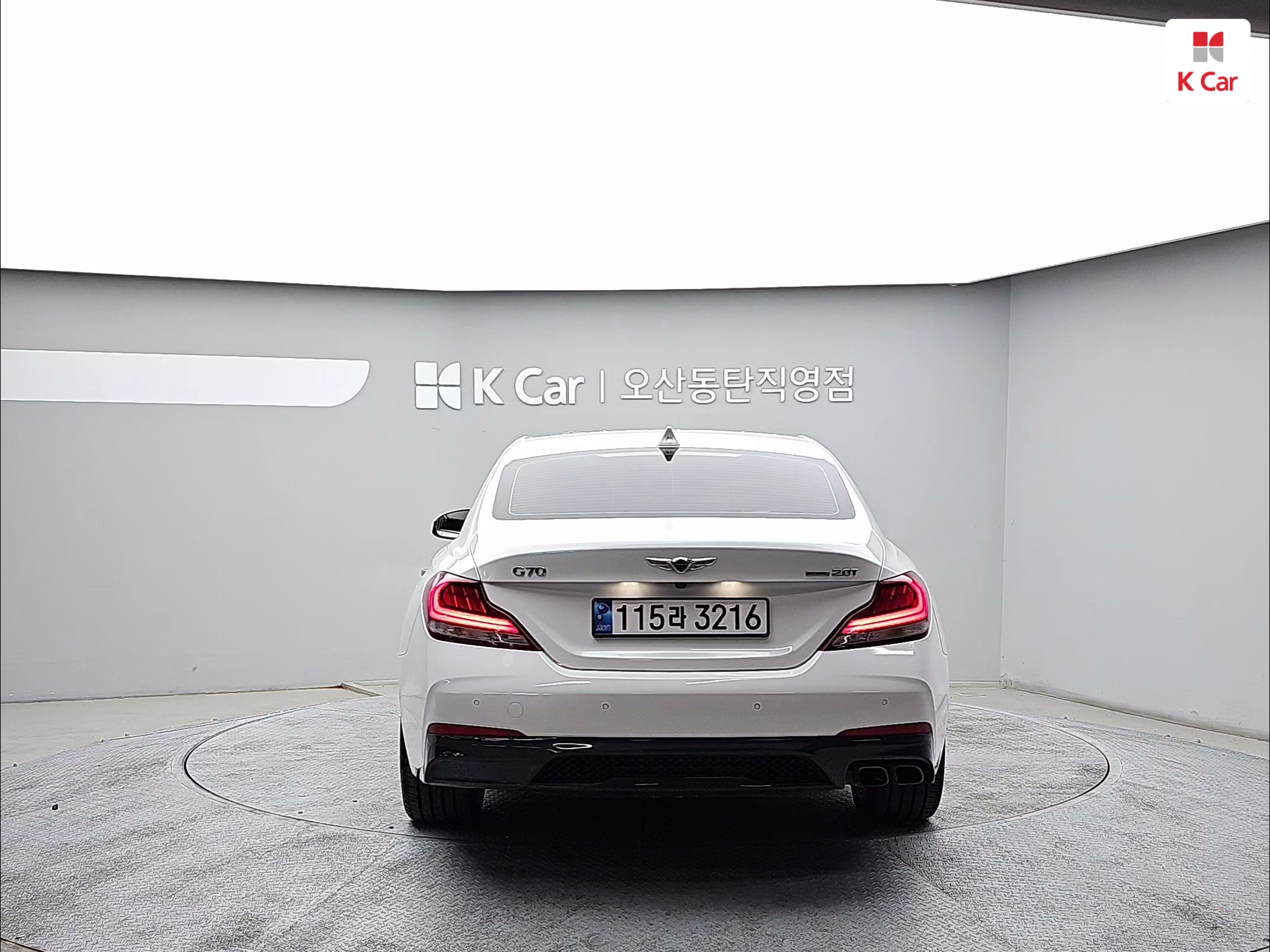 GENESIS G70 2.0T AWD