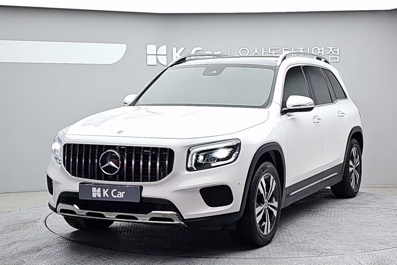 Mercedes-Benz GLB-Class X247 GLB220