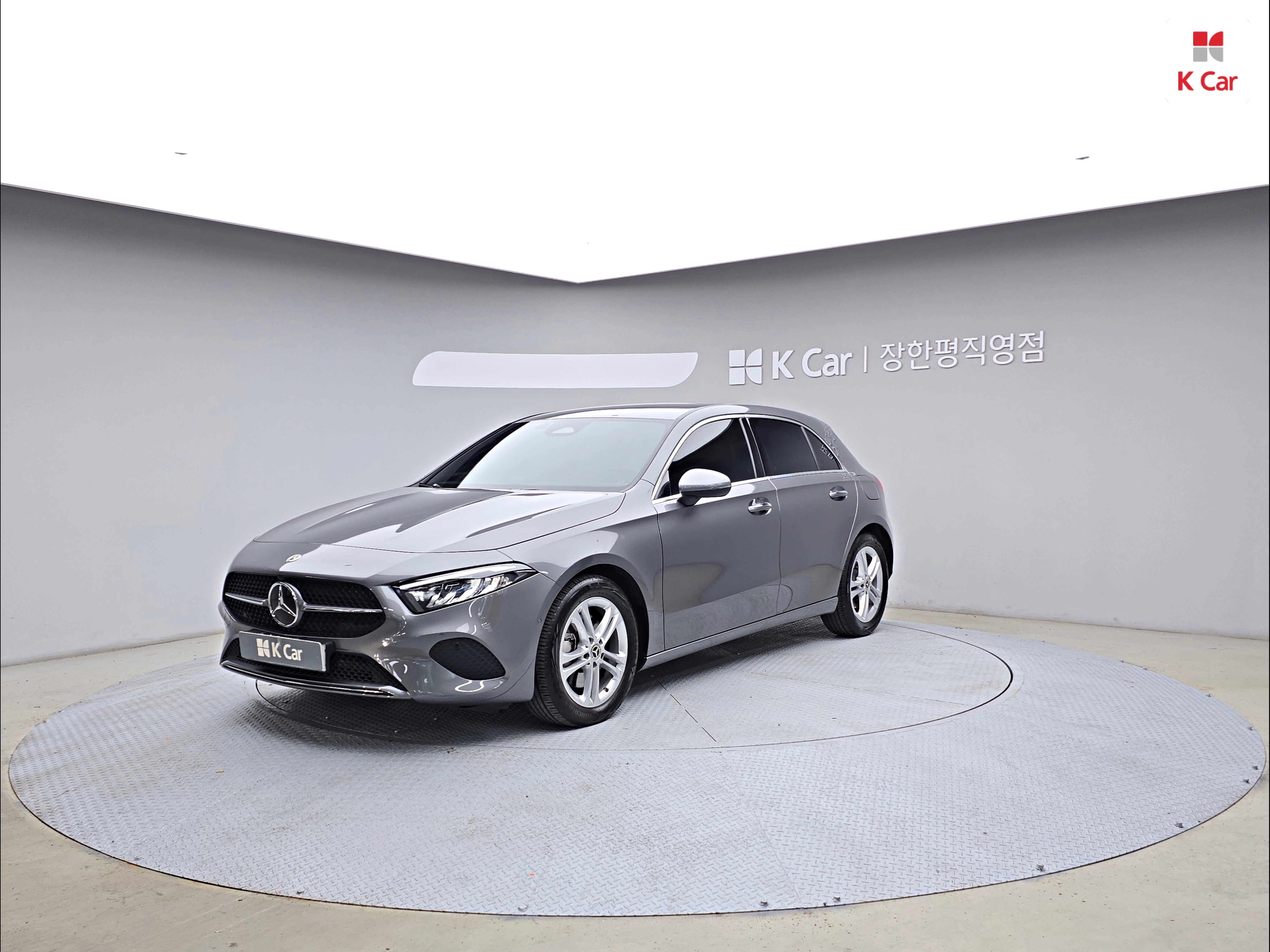 BENZ A-Class (4th Generation) A220