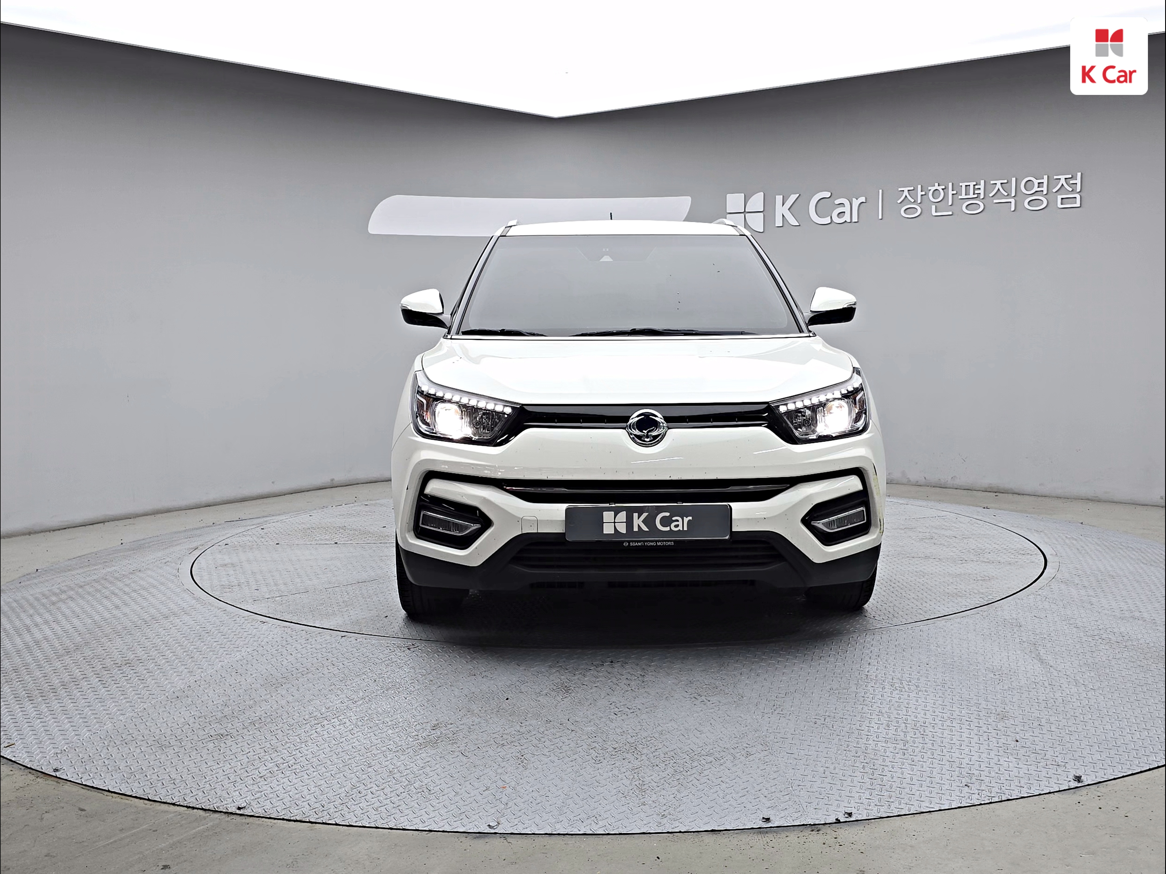 KG MOBILITY(SSANGYONG) Tivoli Armour 1.6 Gasoline