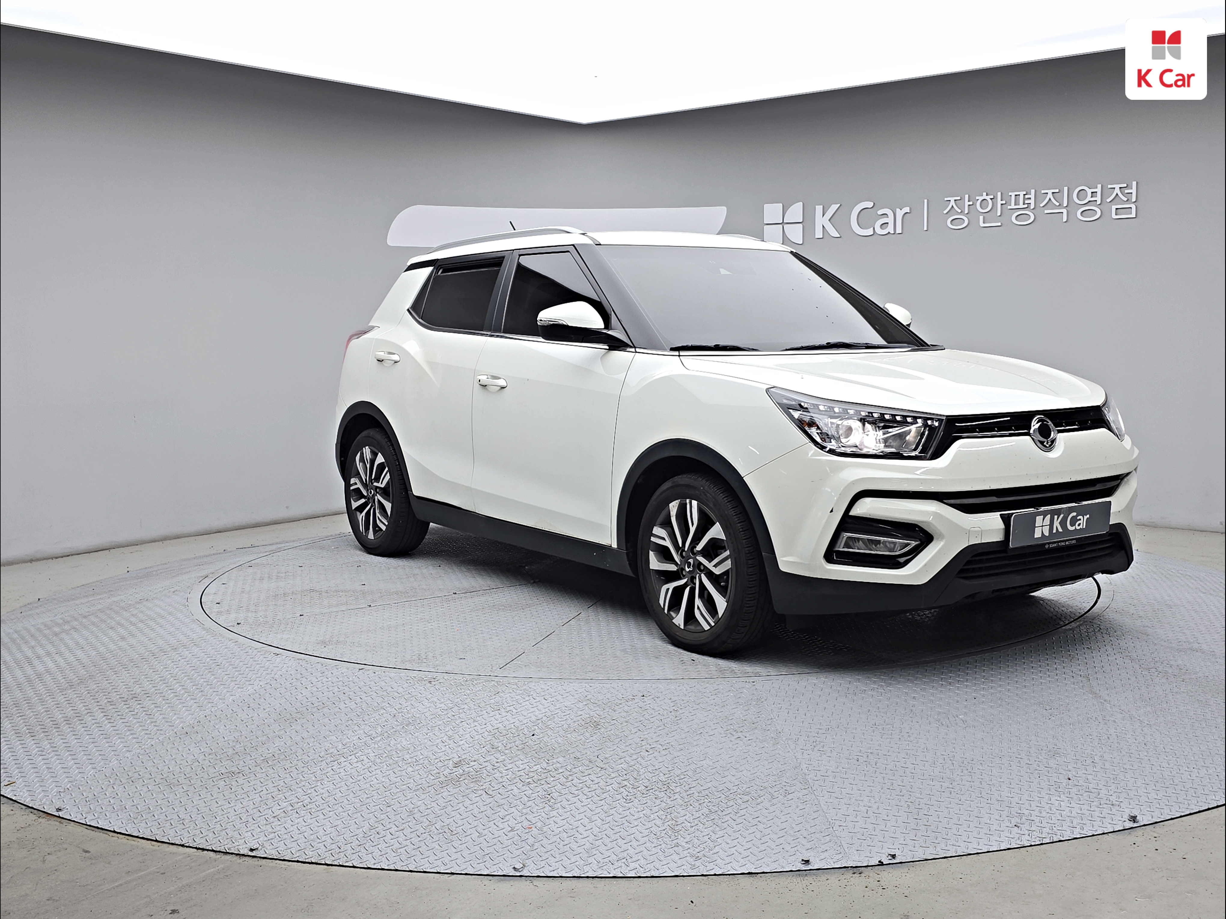 KG MOBILITY(SSANGYONG) Tivoli Armour 1.6 Gasoline