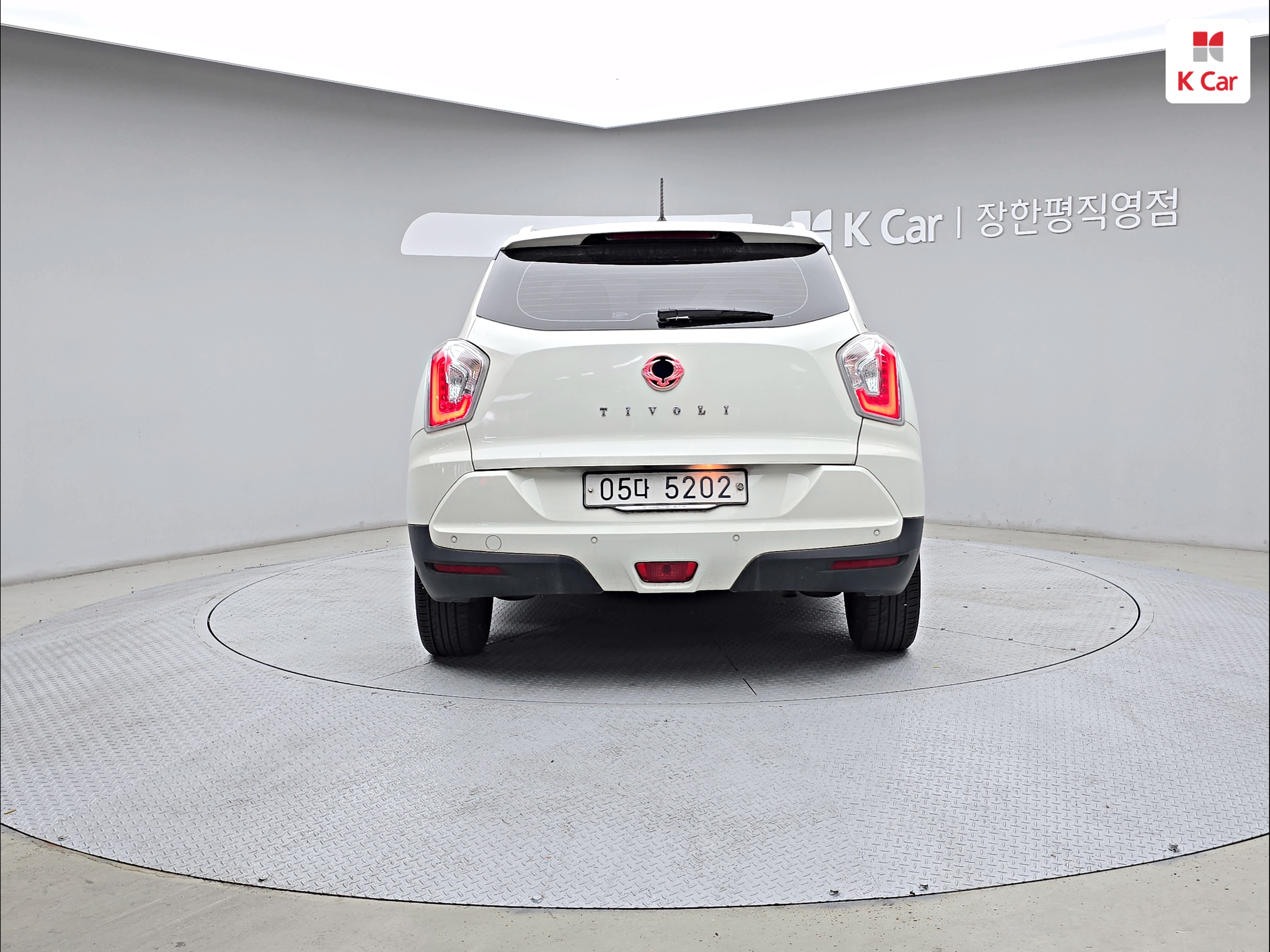 KG MOBILITY(SSANGYONG) Tivoli Armour 1.6 Gasoline