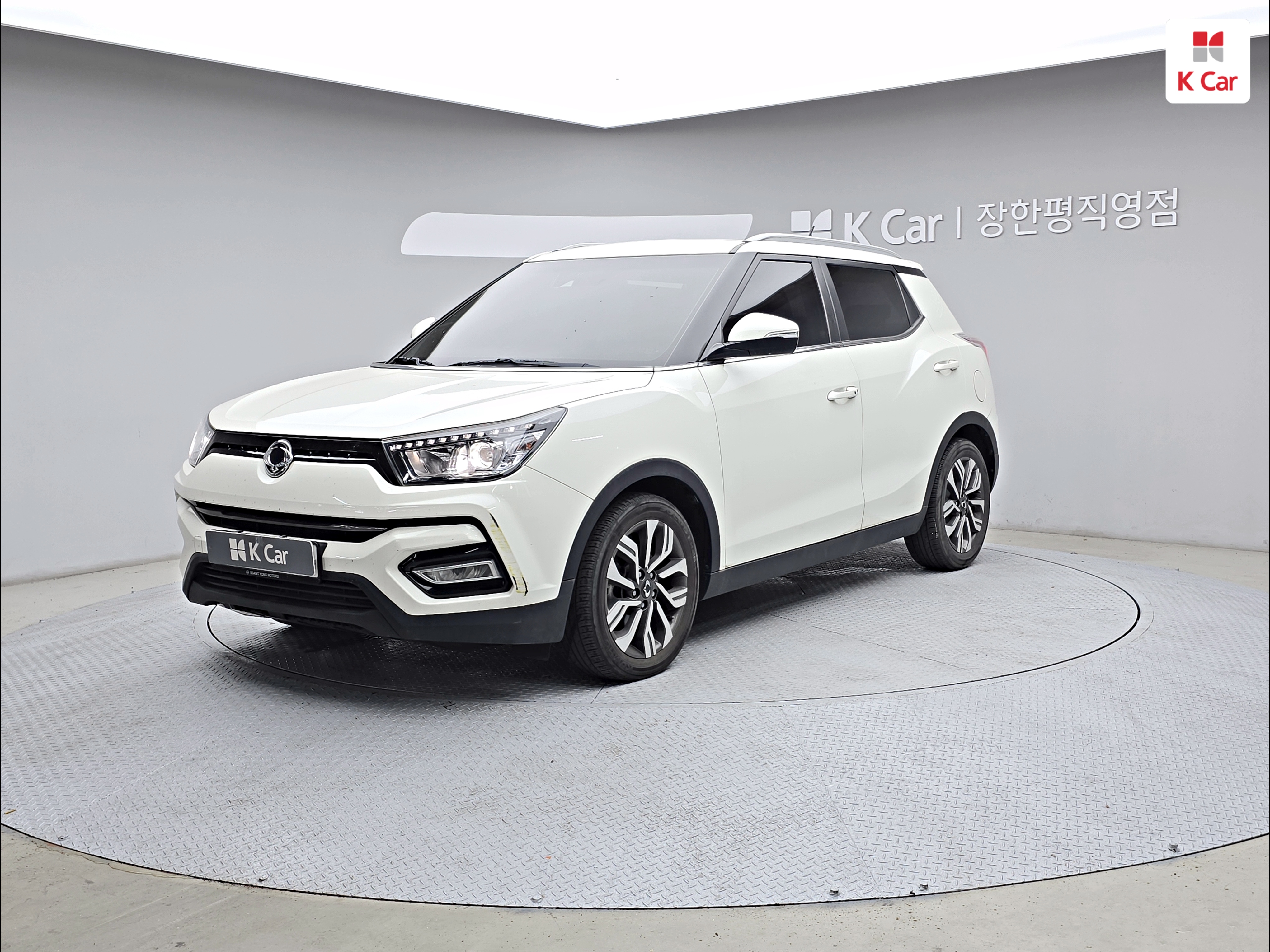 KG MOBILITY(SSANGYONG) Tivoli Armour 1.6 Gasoline