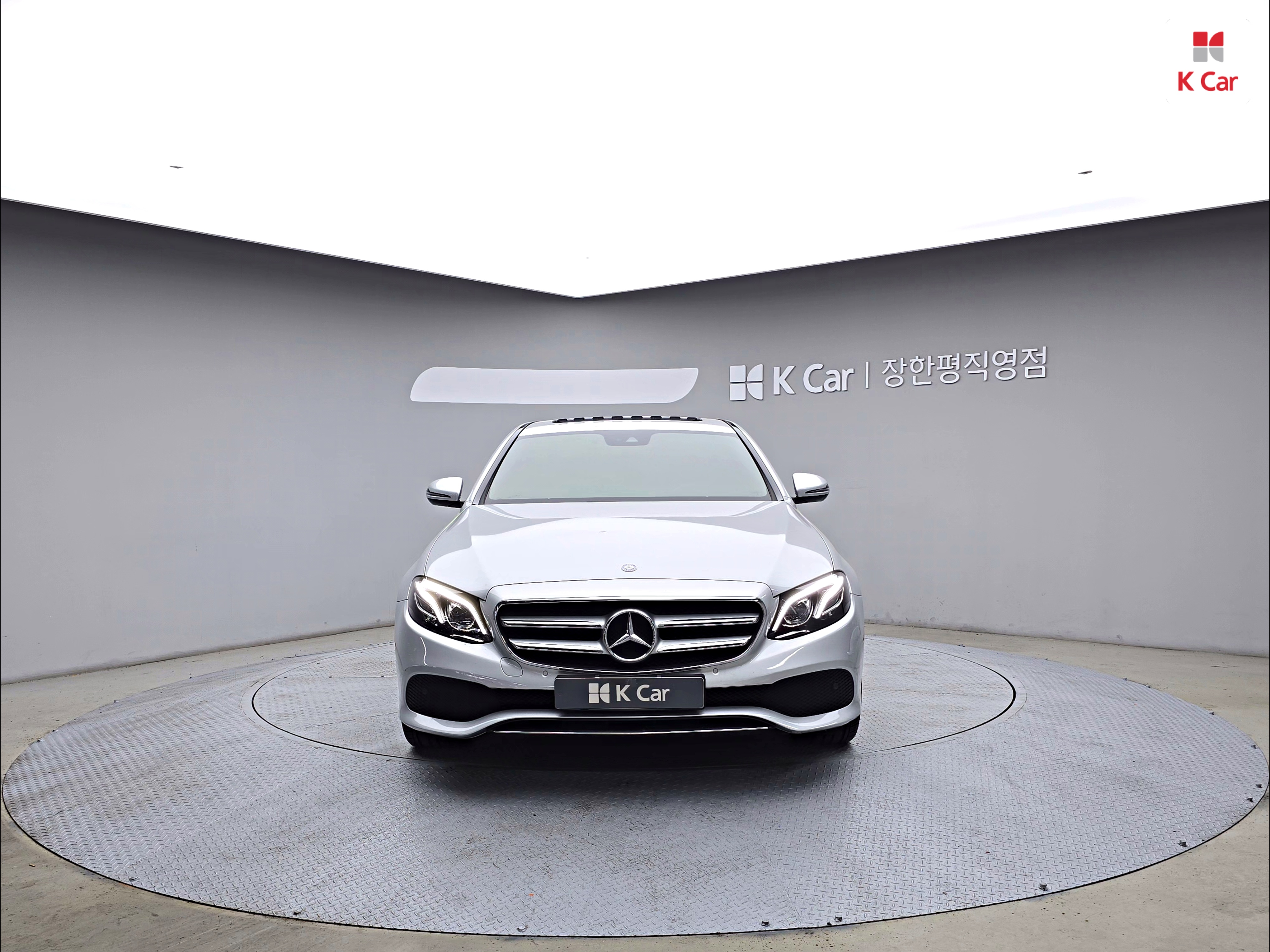 BENZ E-Class (5th Generation) E220d