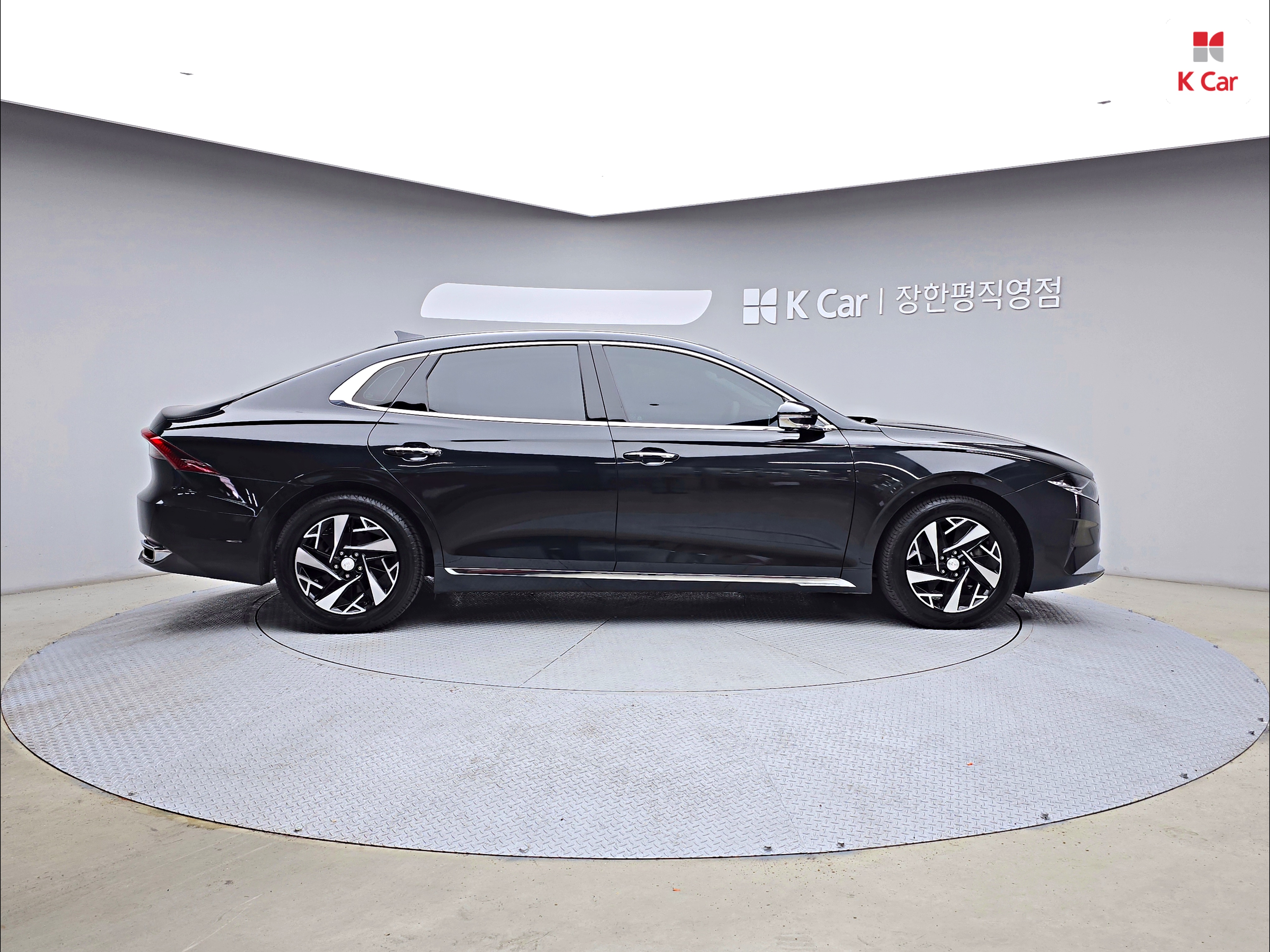 HYUNDAI The New Grandeur IG Hybrid 2.4 HEV
