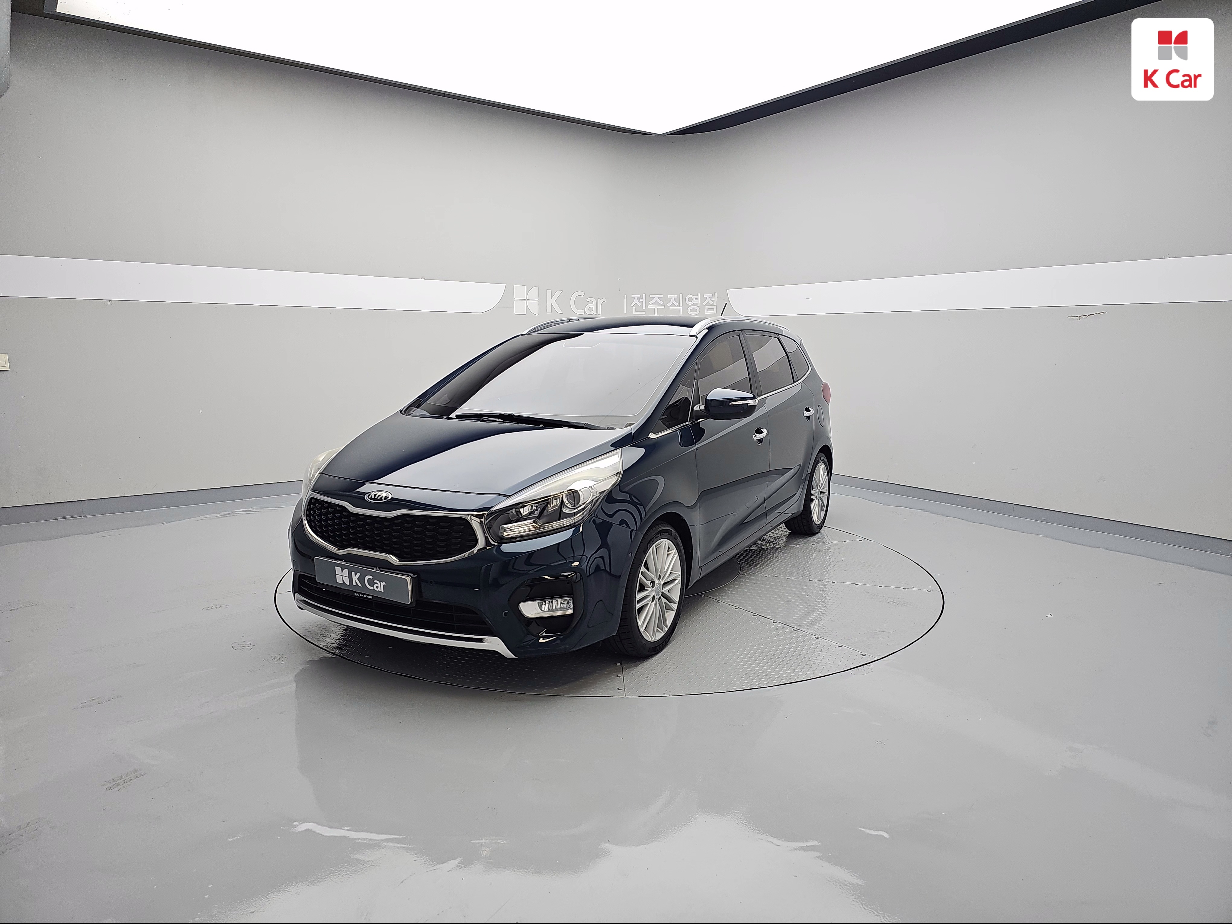 KIA The New Carens 2.0 LPi 7-Seater