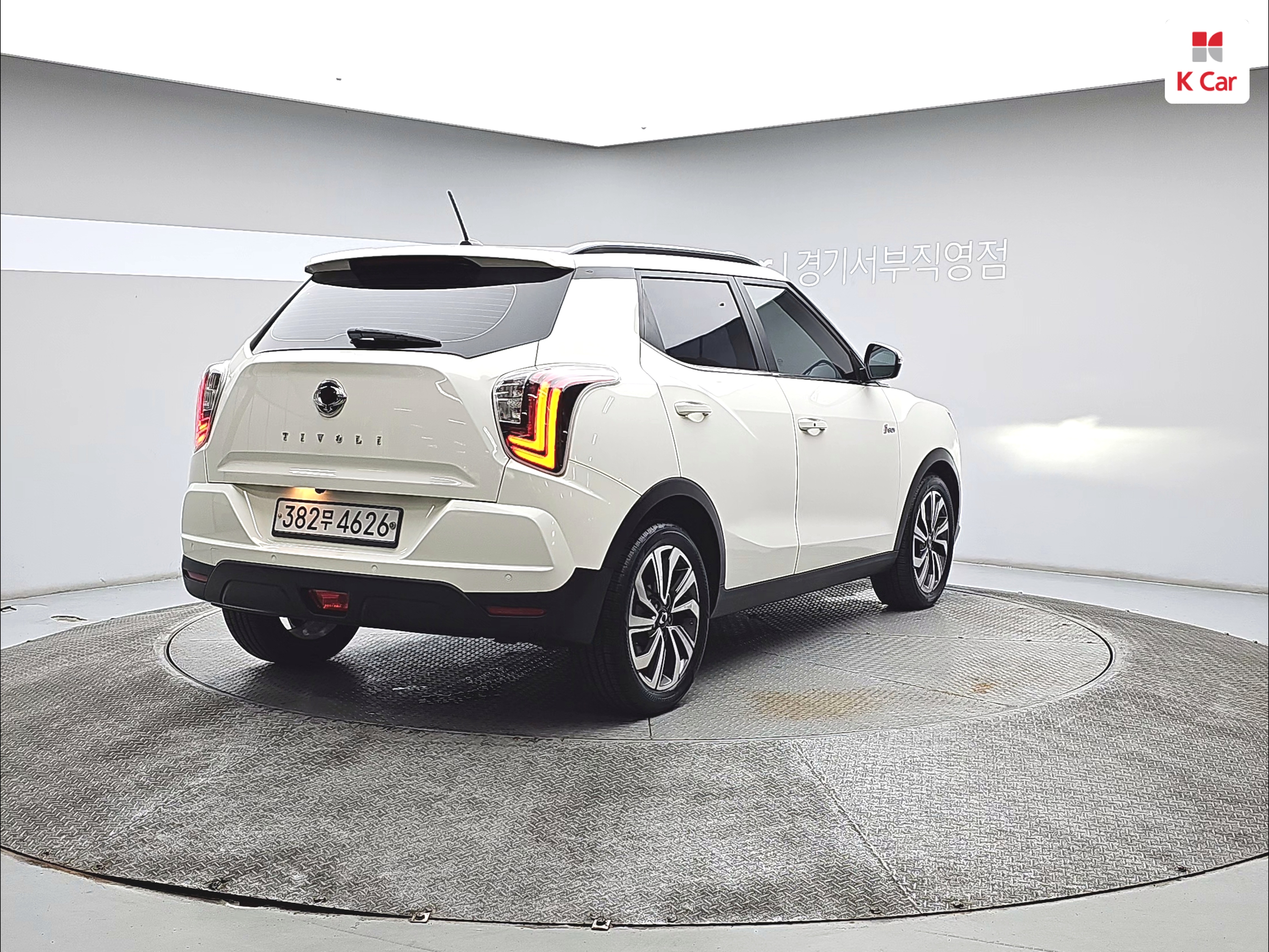 KG MOBILITY(SSANGYONG) Very New Tivoli 1.5 Gasoline 2WD