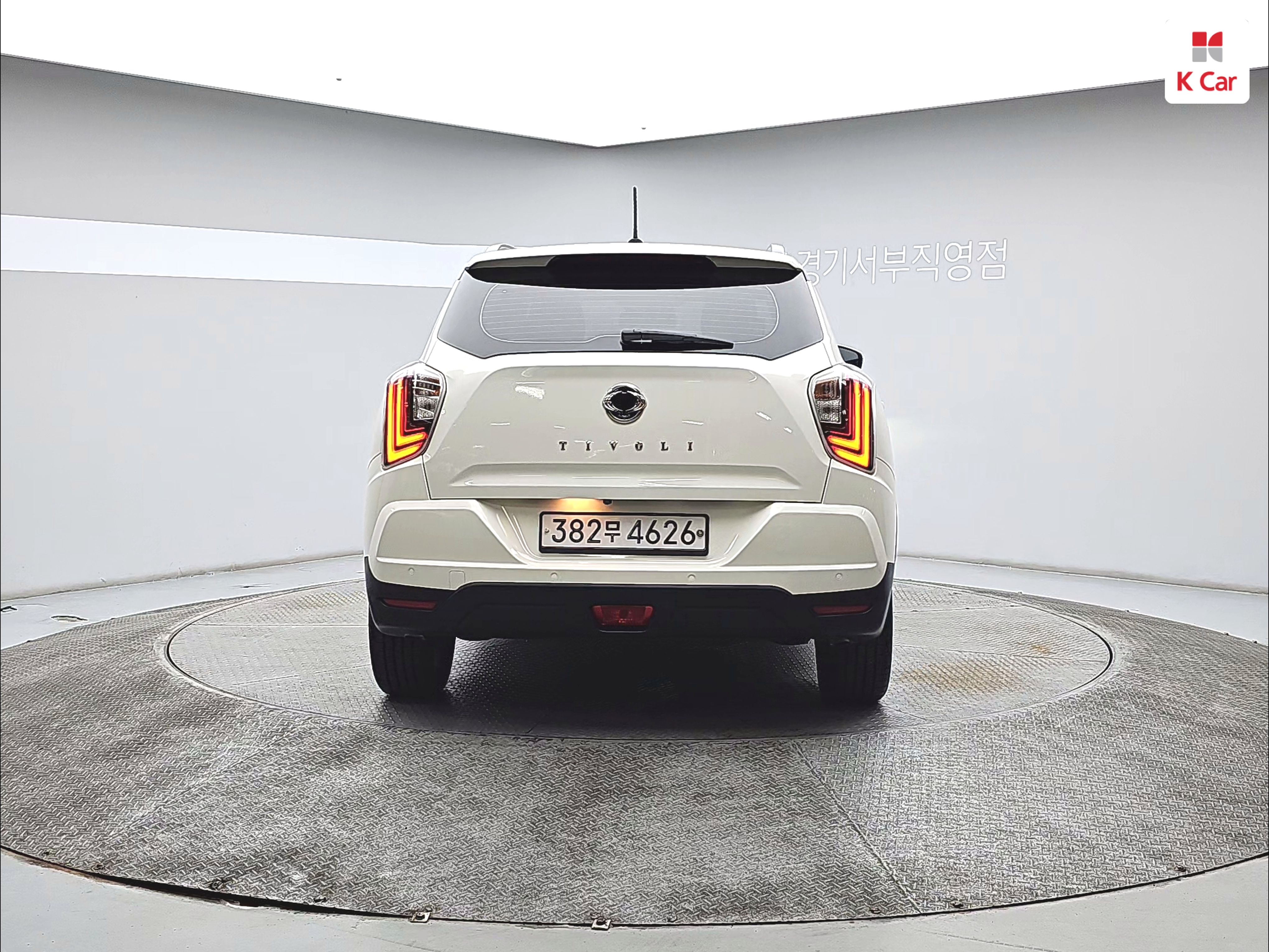 KG MOBILITY(SSANGYONG) Very New Tivoli 1.5 Gasoline 2WD