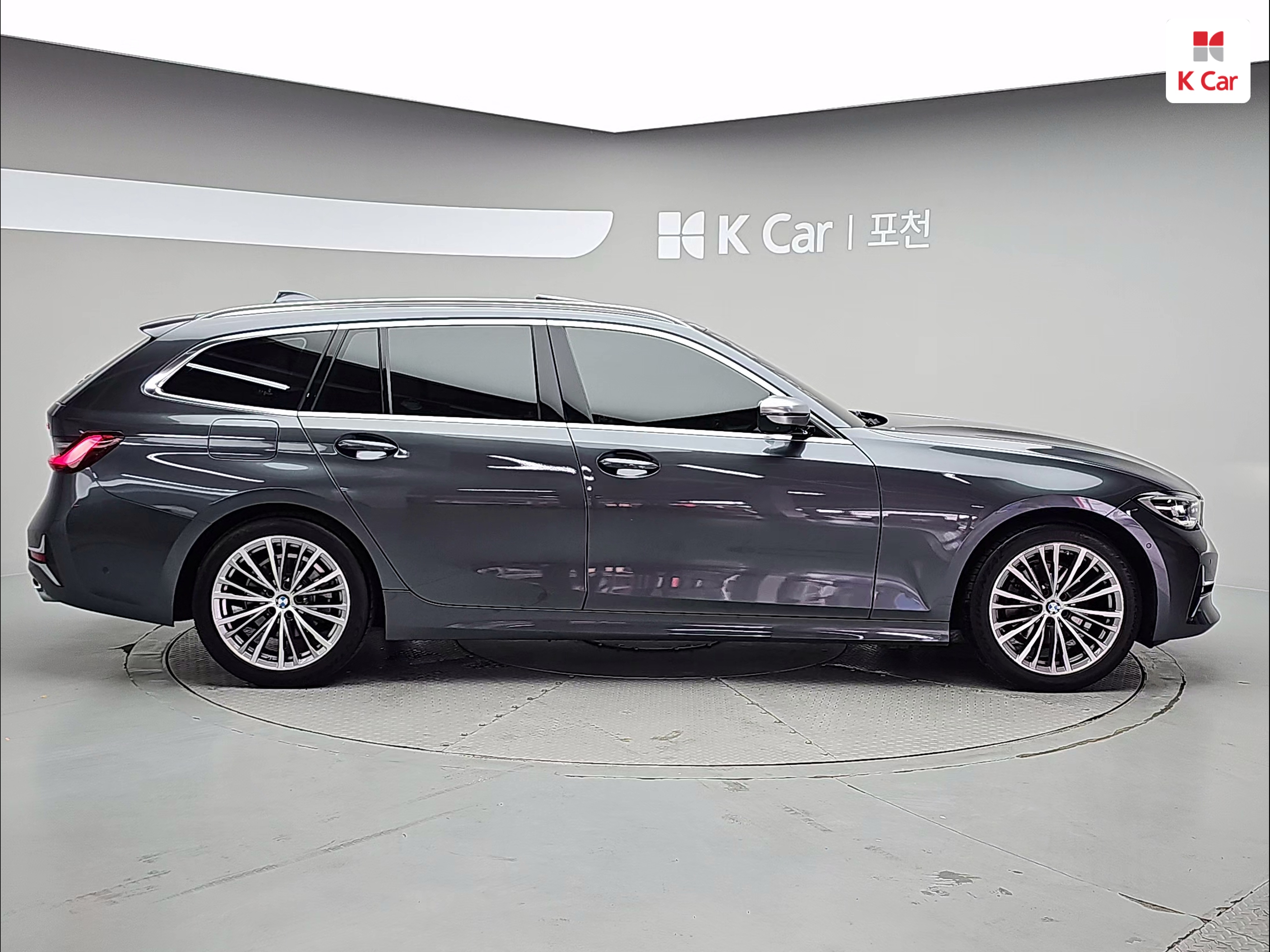 BMW 3 Series (7th Generation) Touring 320i