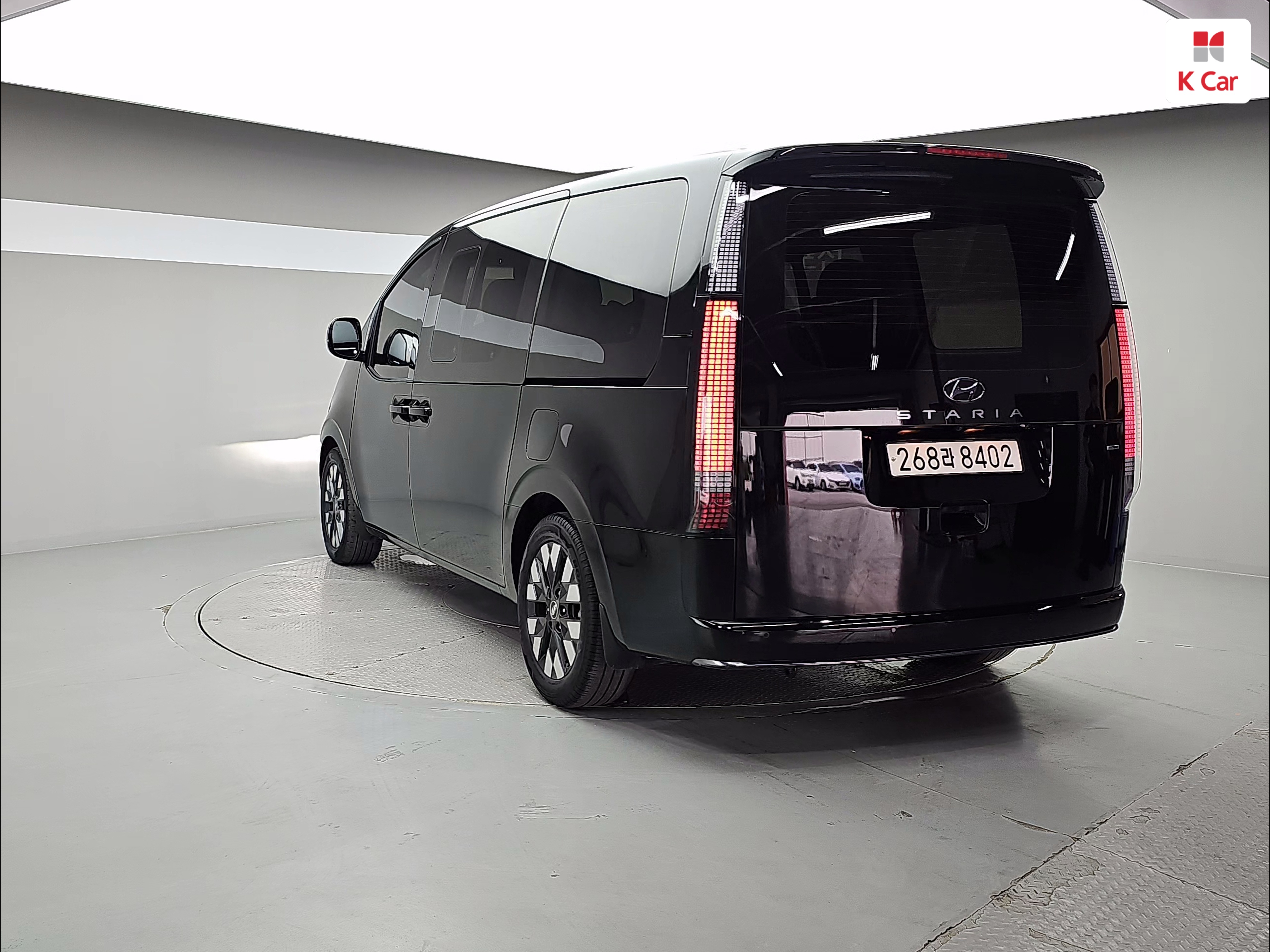 HYUNDAI Staria 2.2 Diesel Lounge 9-Seater 4W