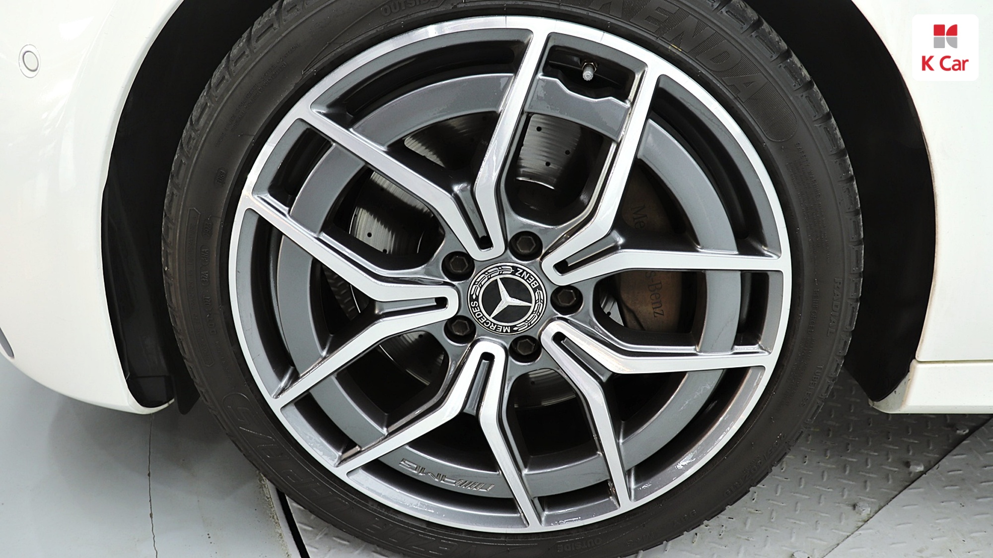 Mercedes-Benz E-Class E220d 4MATIC AMG Line, миниатюра 2