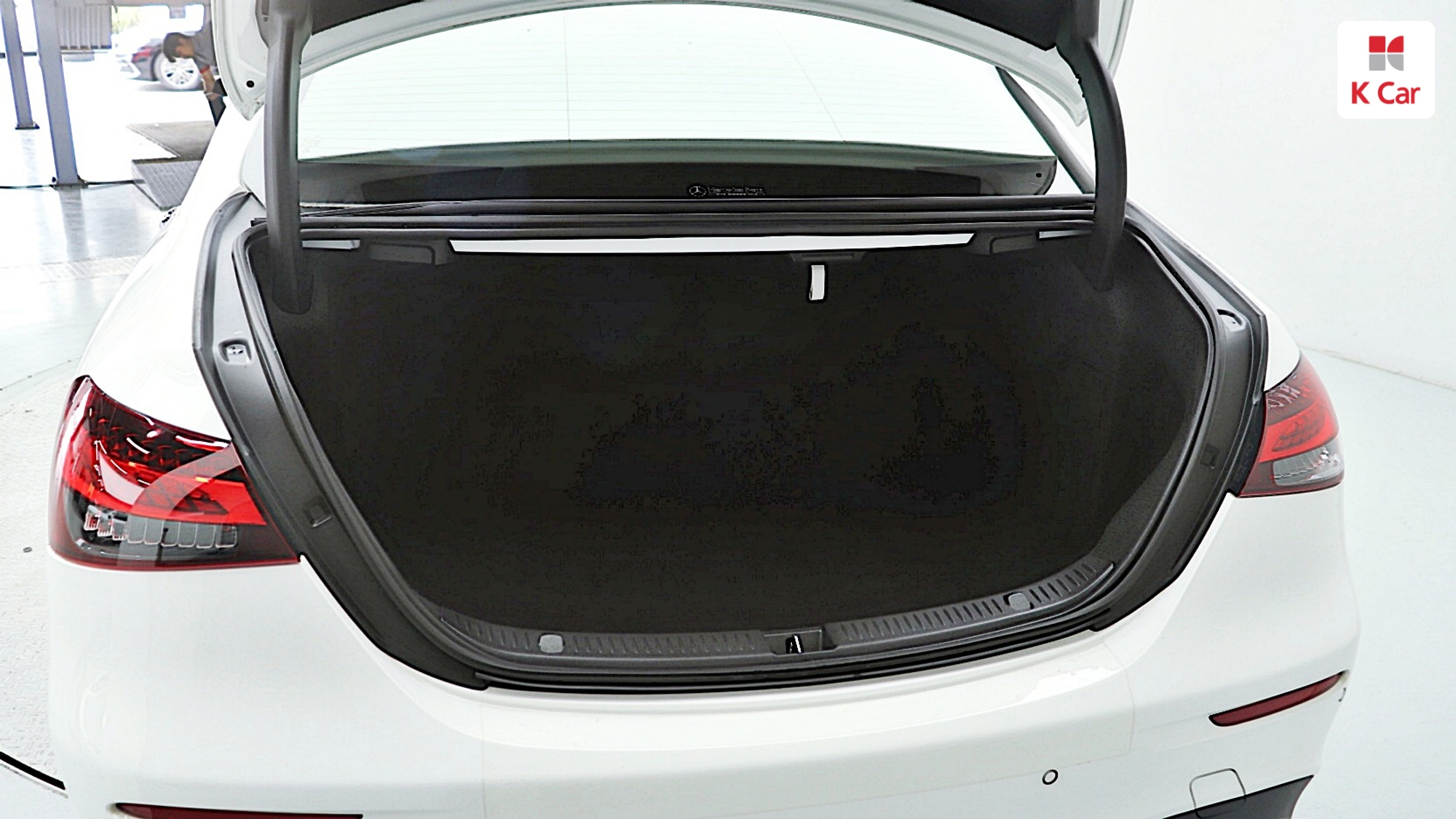 Mercedes-Benz E-Class E220d 4MATIC AMG Line, миниатюра 7