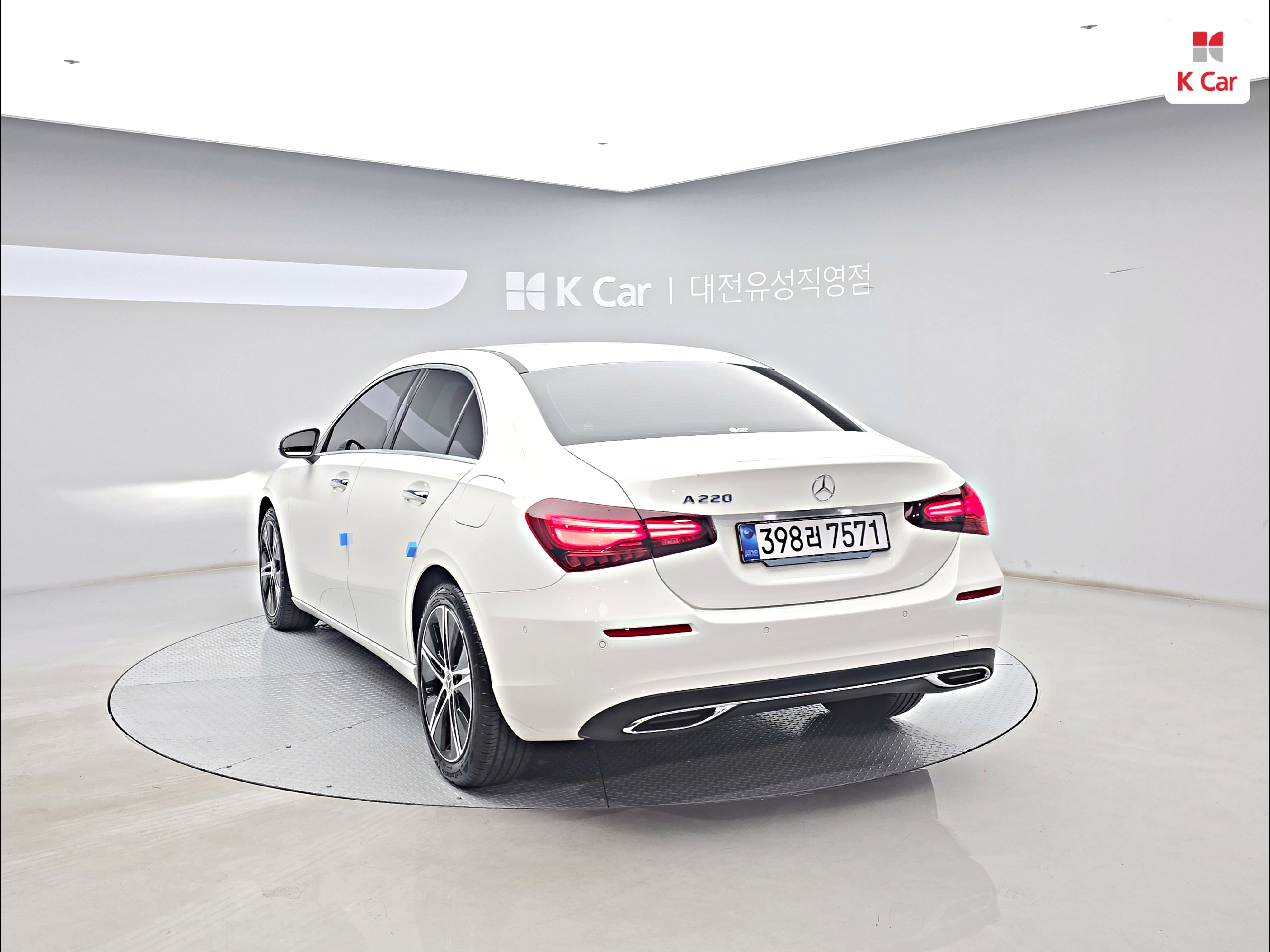 BENZ A-Class (4th Generation) A220 Sedan