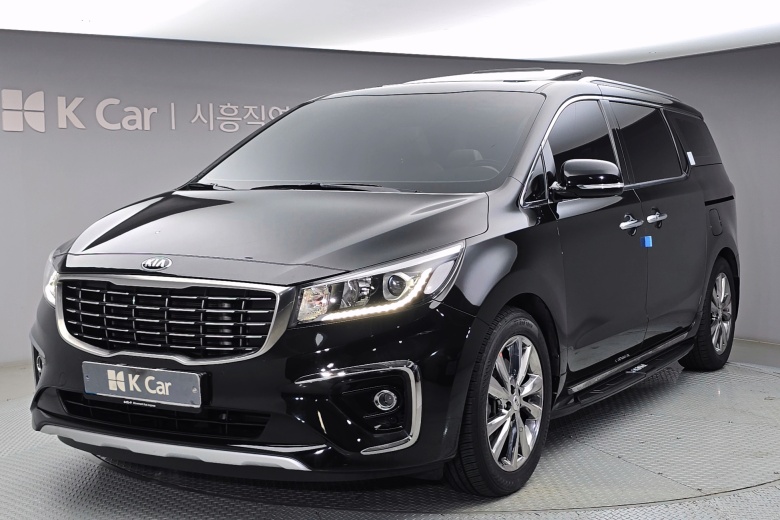 Kia Carnival 9 мест Prestige