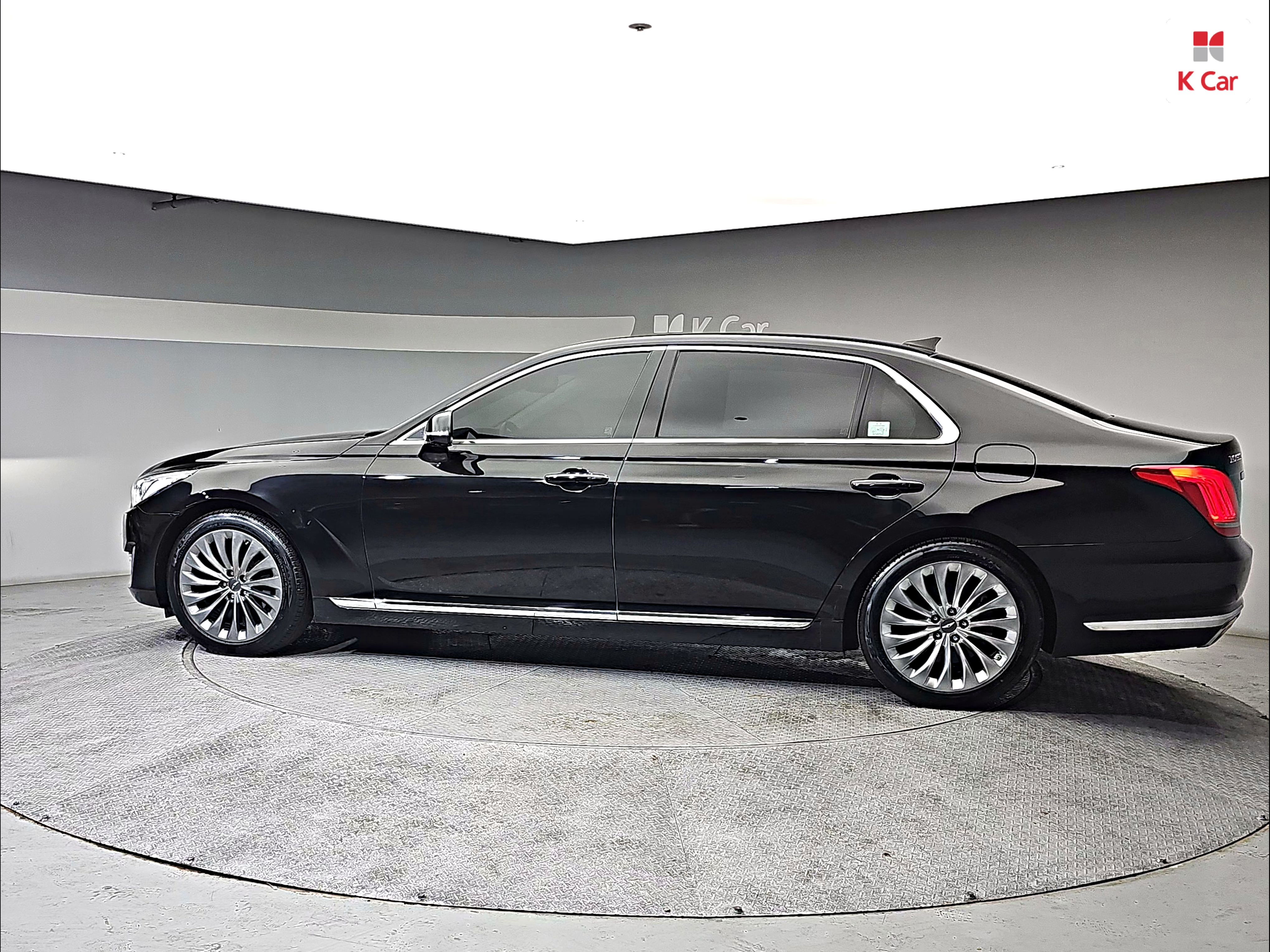 GENESIS EQ900 3.8 GDi AWD