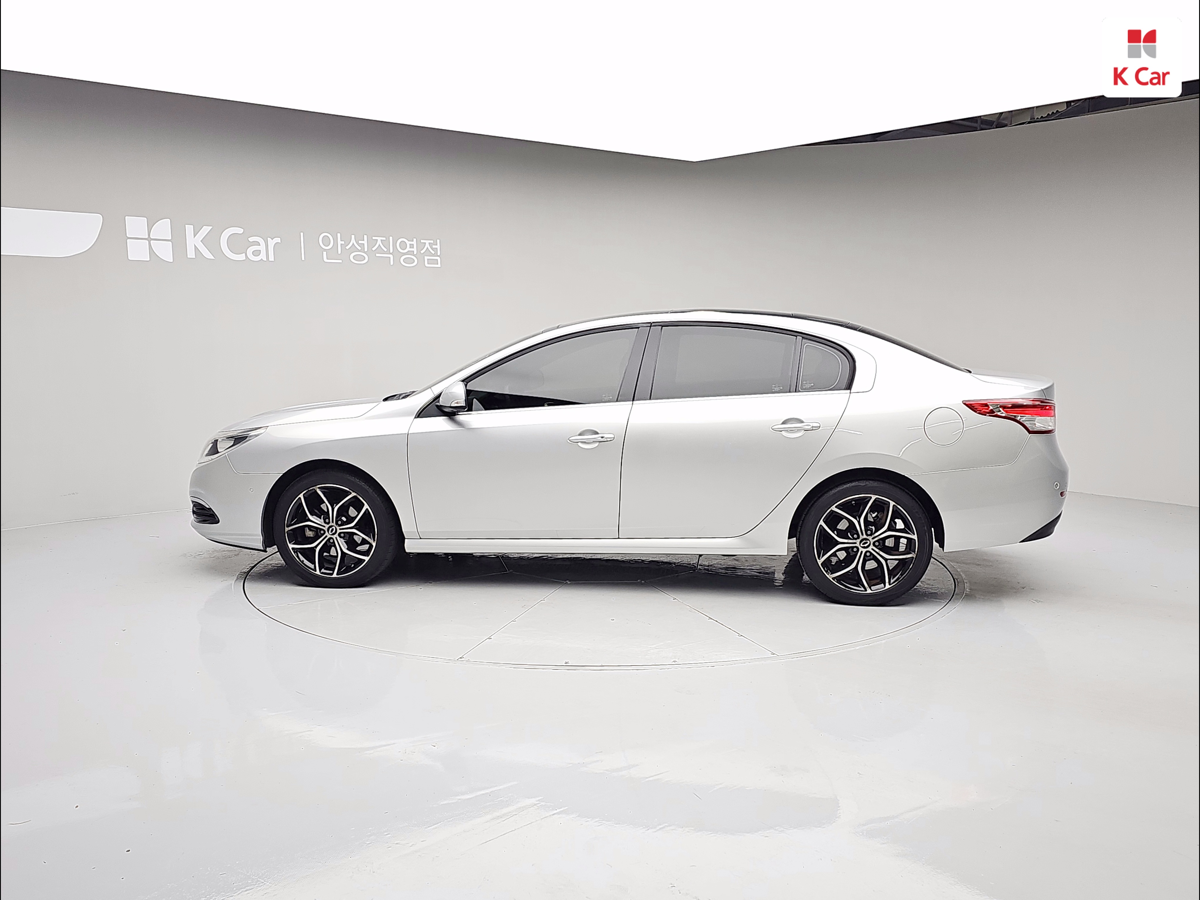 RENAULT(SAMSUNG) New SM5 Platinum 2.0 LE