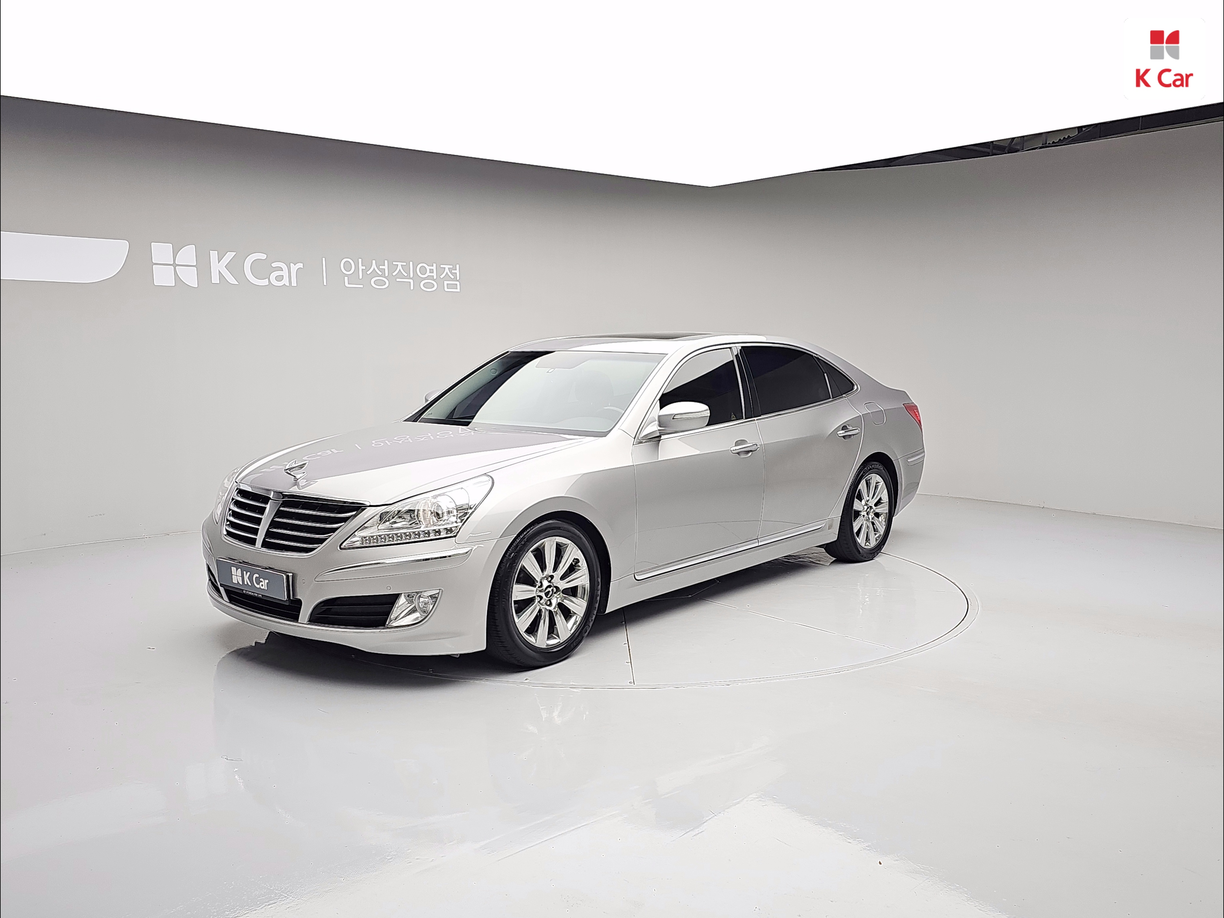 HYUNDAI Ecuus (New Model) VS380