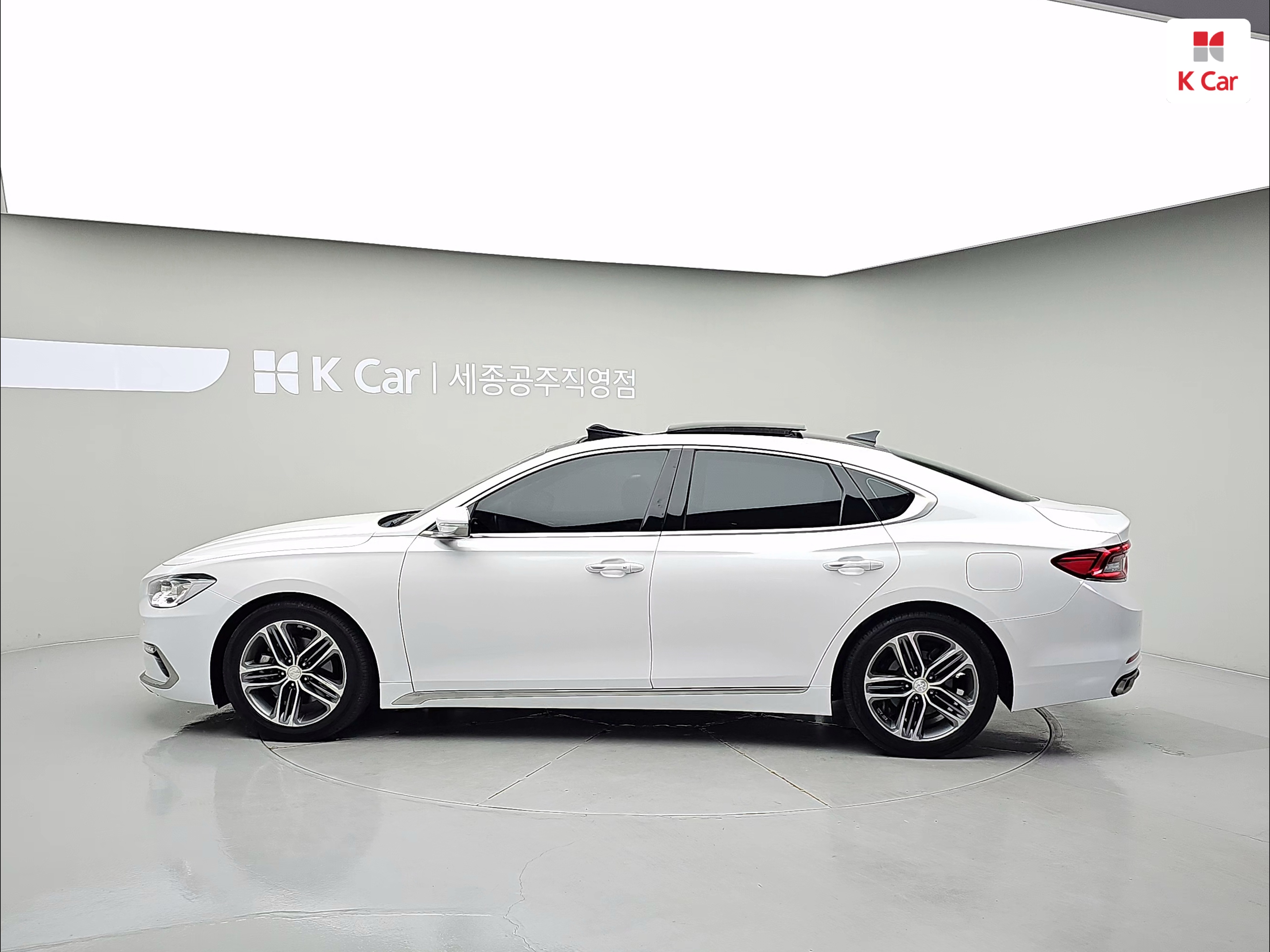 HYUNDAI Grandeur IG 2.4 GDI