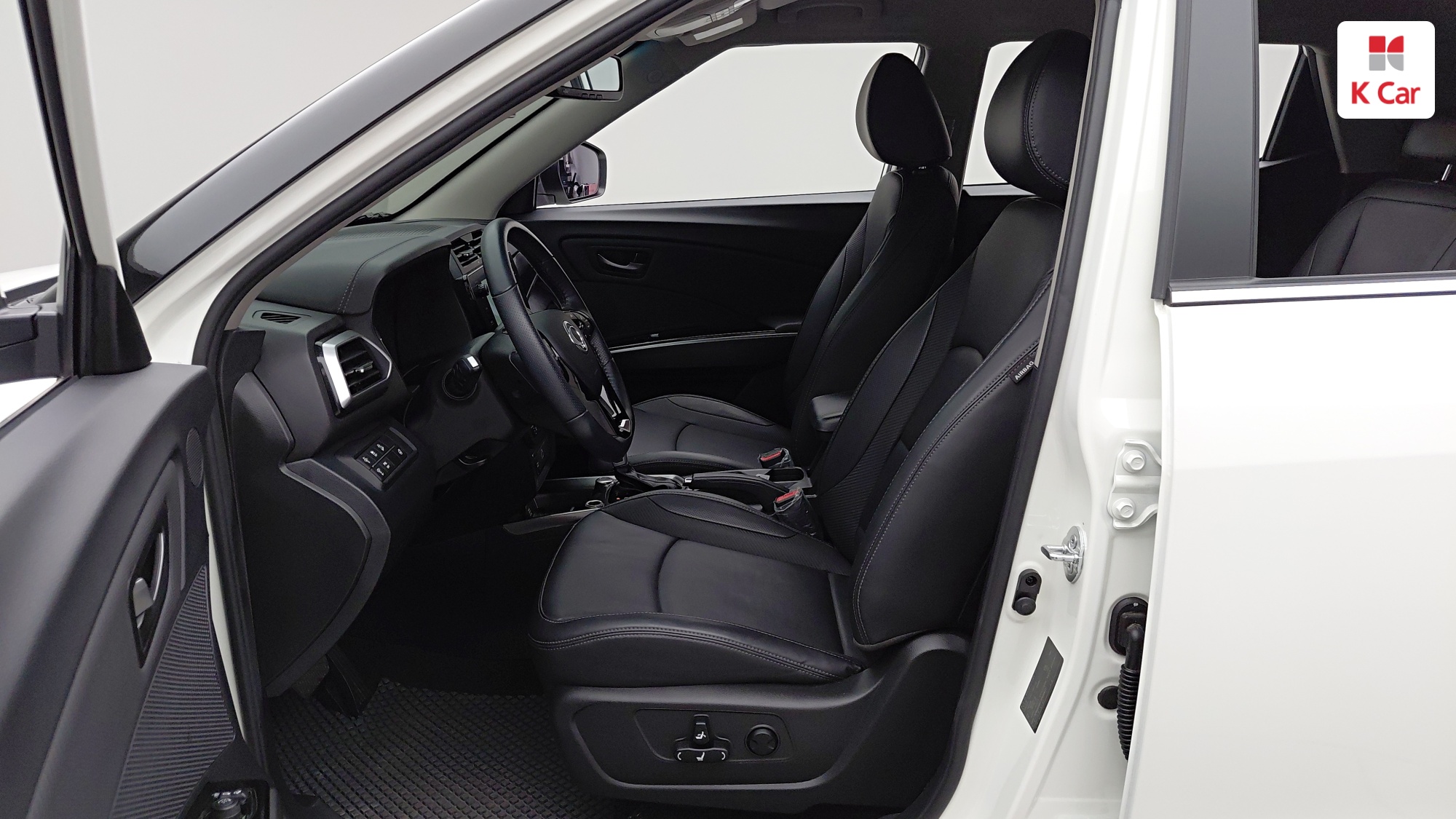 KGM Tivoli бензин 1.6 V3 2WD, миниатюра 6