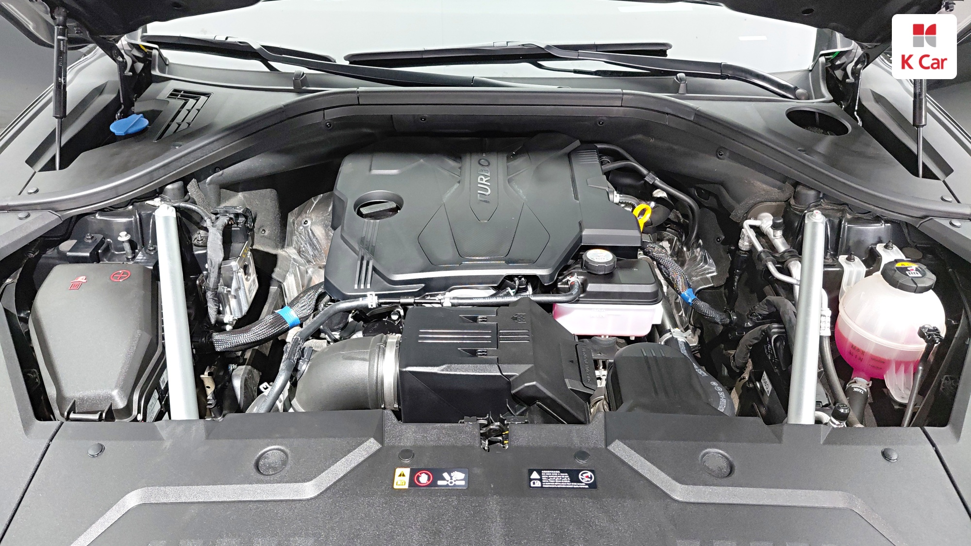 Genesis GV70 бензин Turbo 2.5 2WD, миниатюра 3