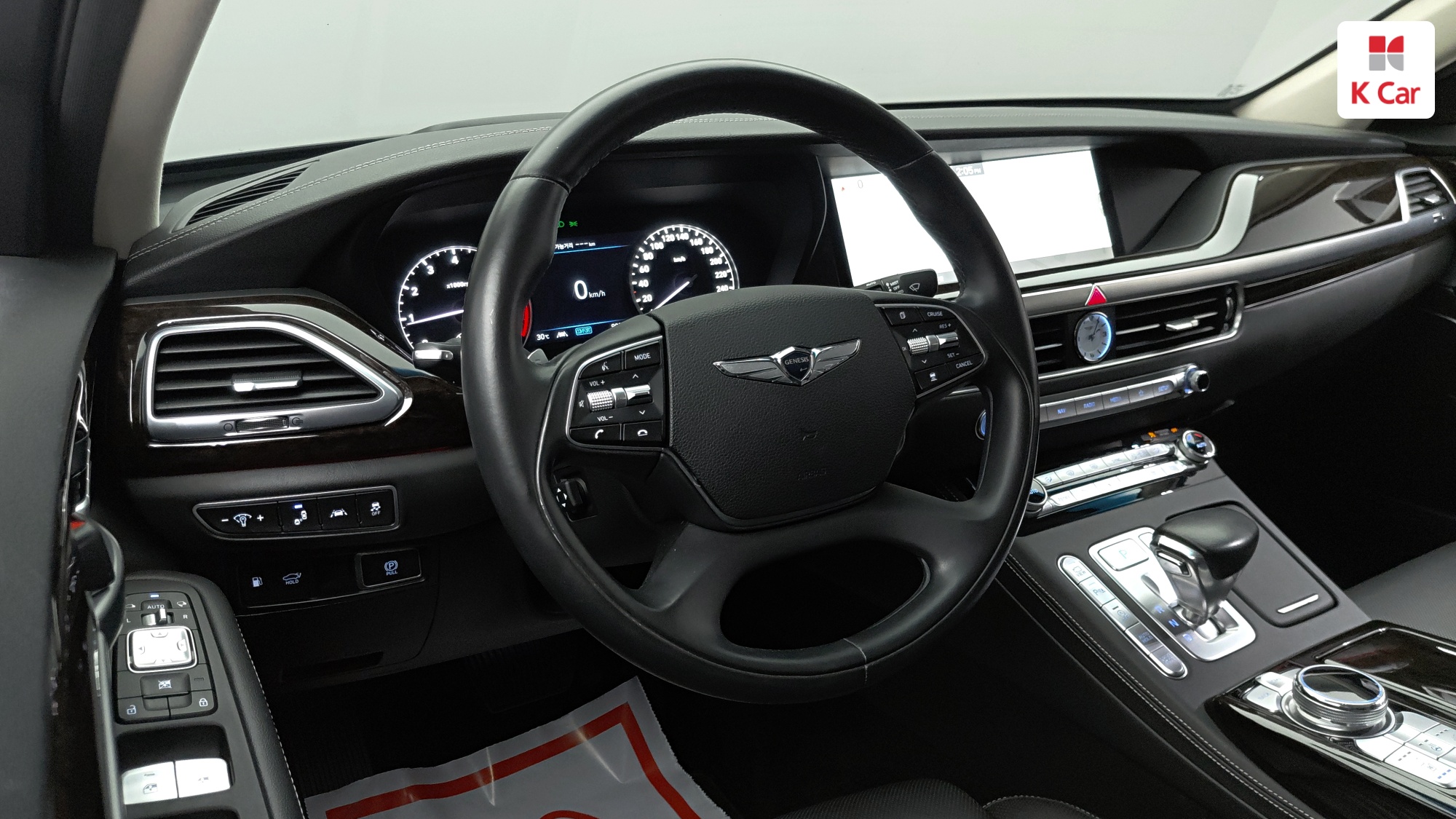 Genesis G90 бензин 4WD 3.8 Premium, миниатюра 3