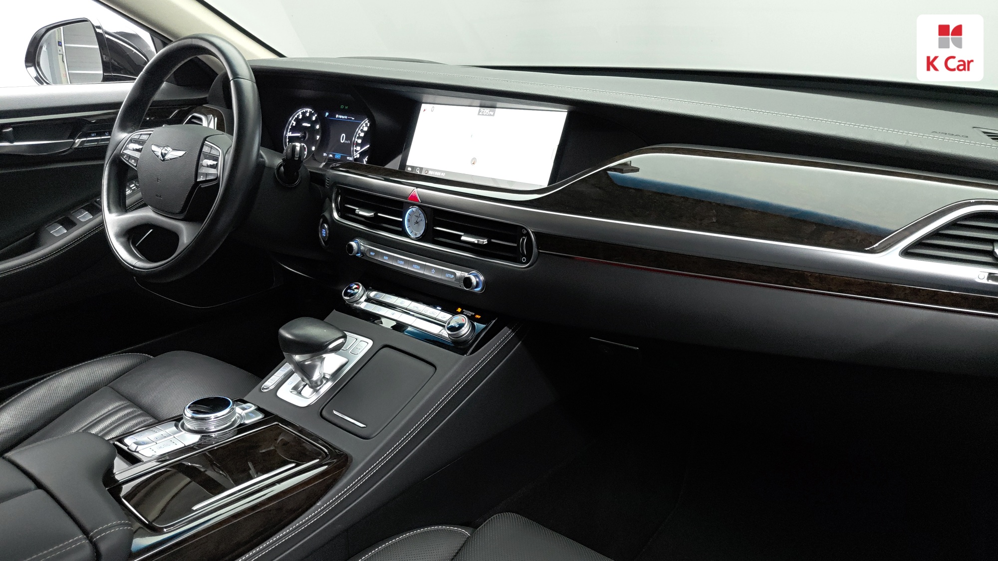 Genesis G90 бензин 4WD 3.8 Premium, миниатюра 4
