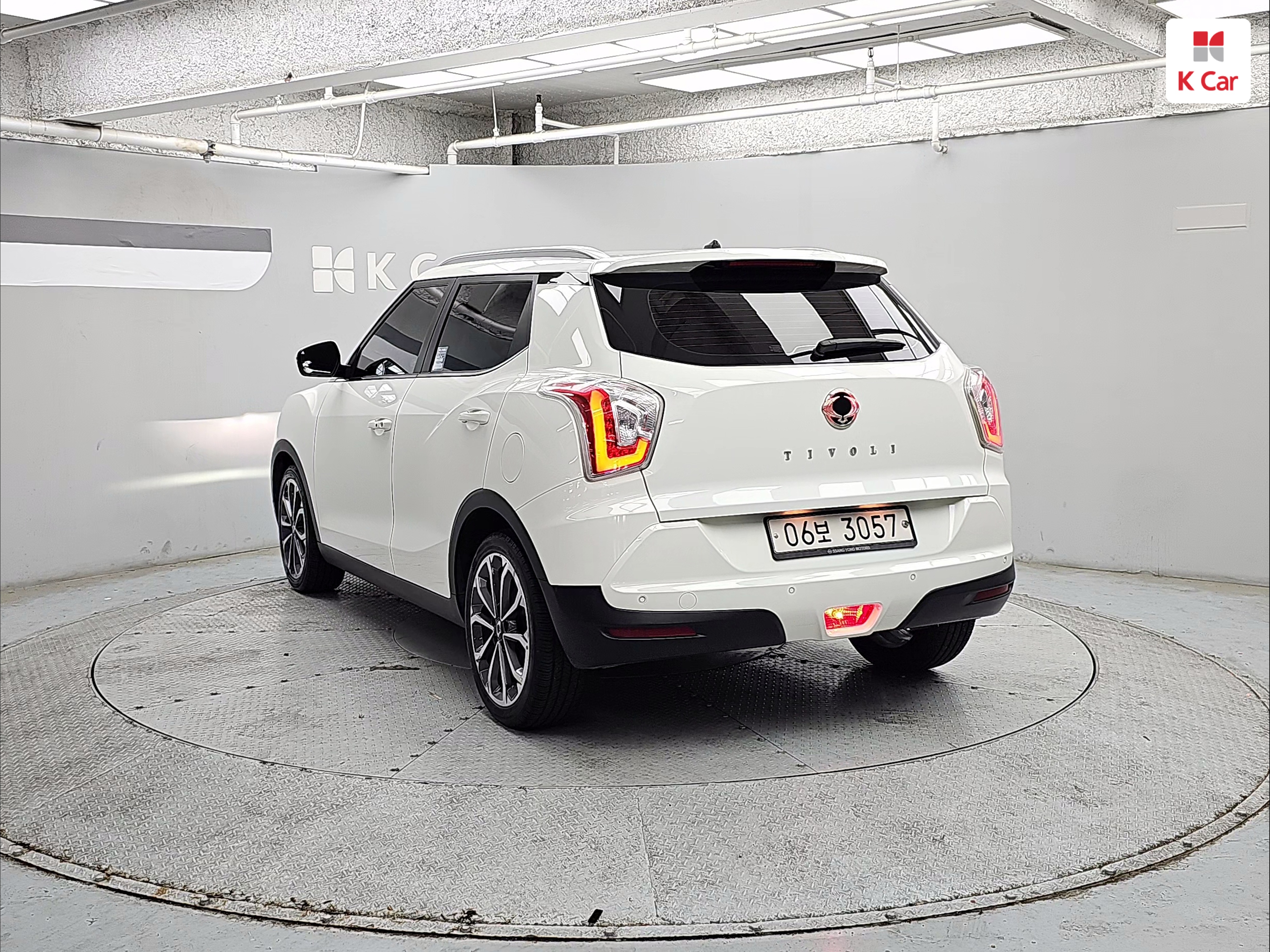 KG MOBILITY(SSANGYONG) Tivoli Armour 1.6 Gasoline