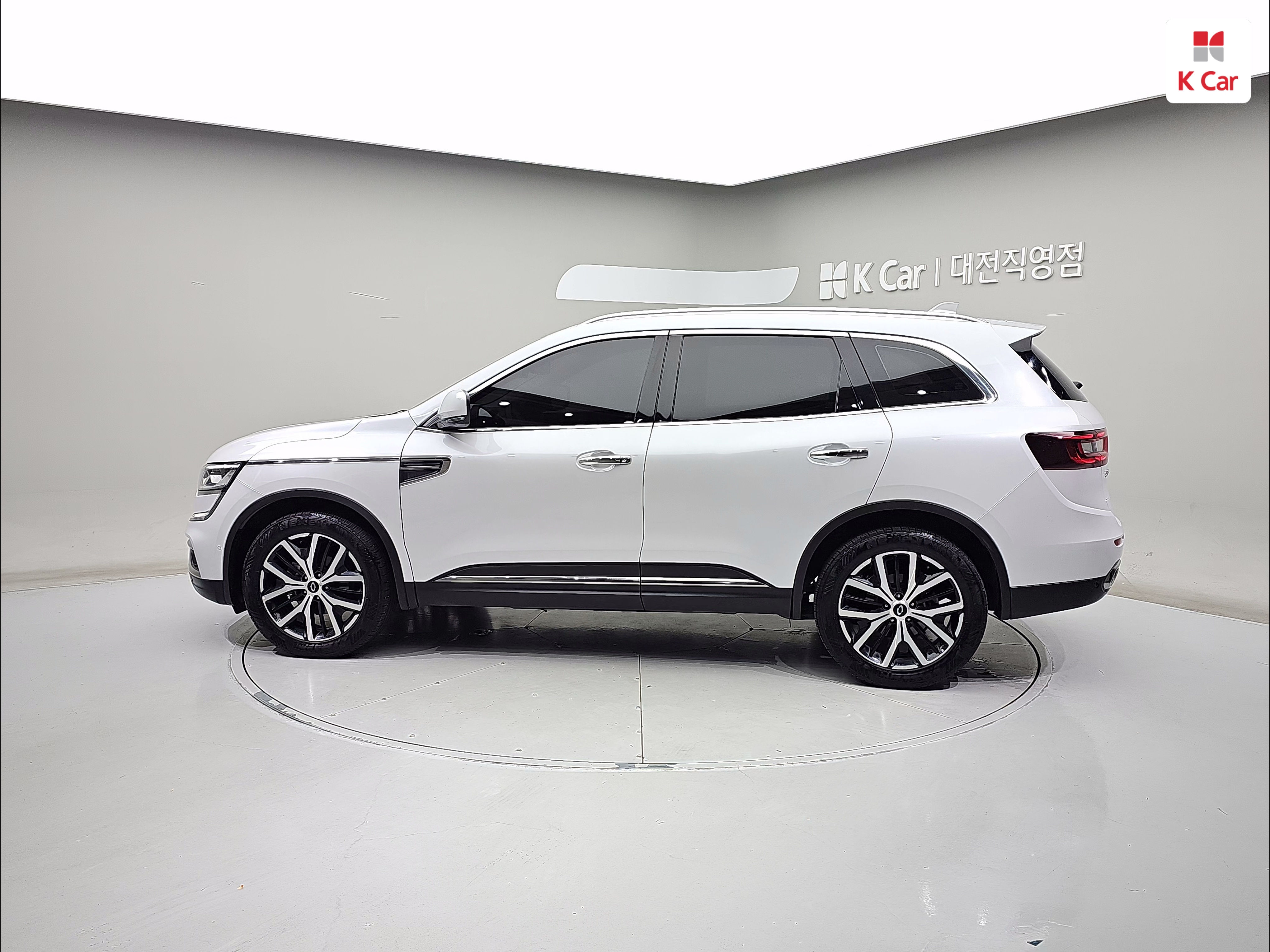 르노코리아(삼성) 더 뉴 QM6 LPG 2WD(일반인판매용) 2.0 LPe RE 시그니쳐