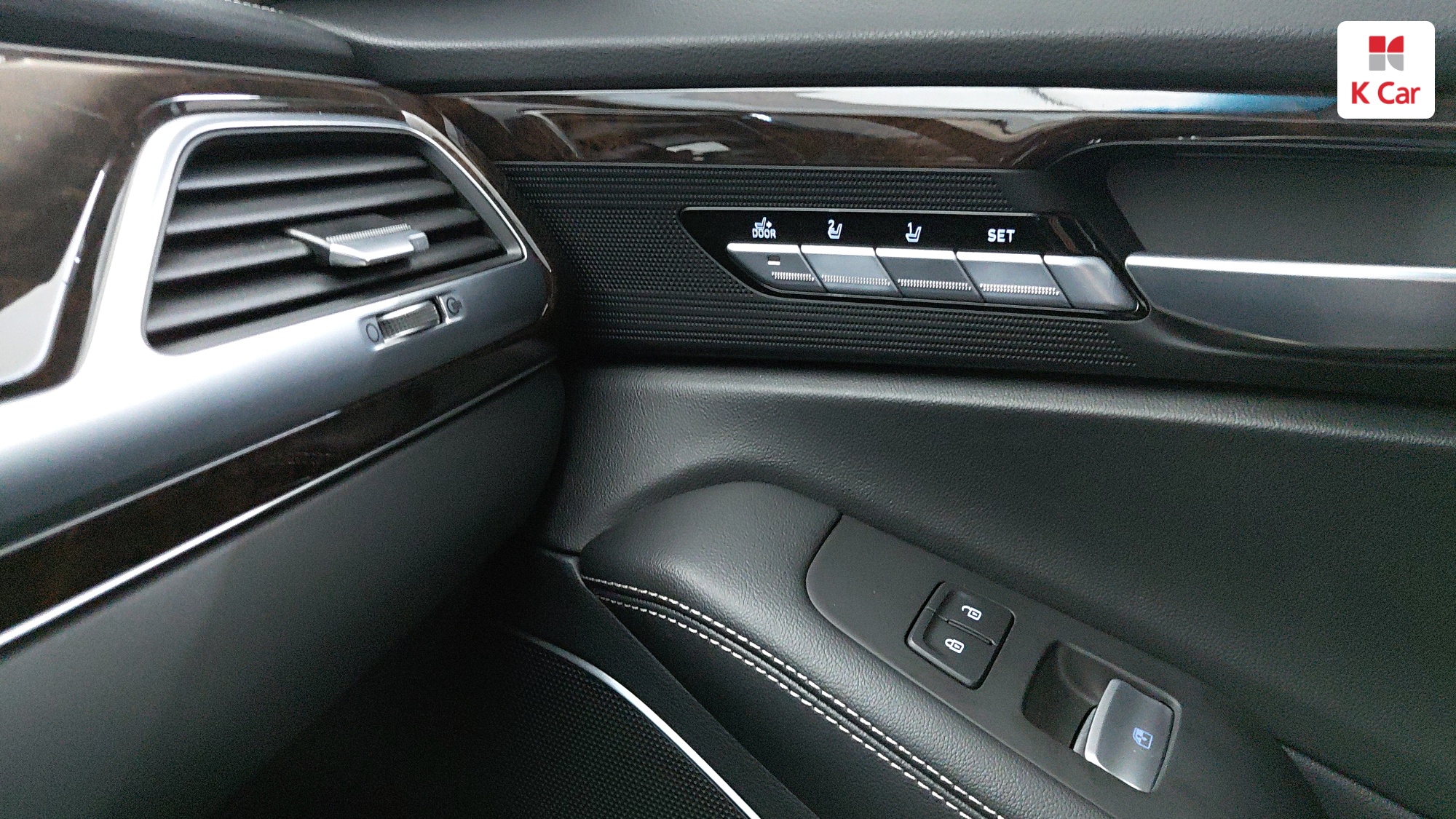Genesis G90 бензин 4WD 3.8 Premium, миниатюра 26