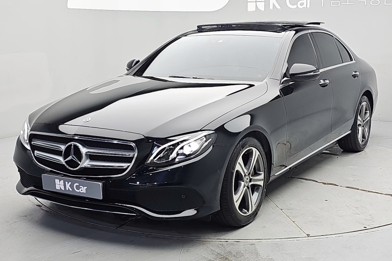 مرسيدس E-Class