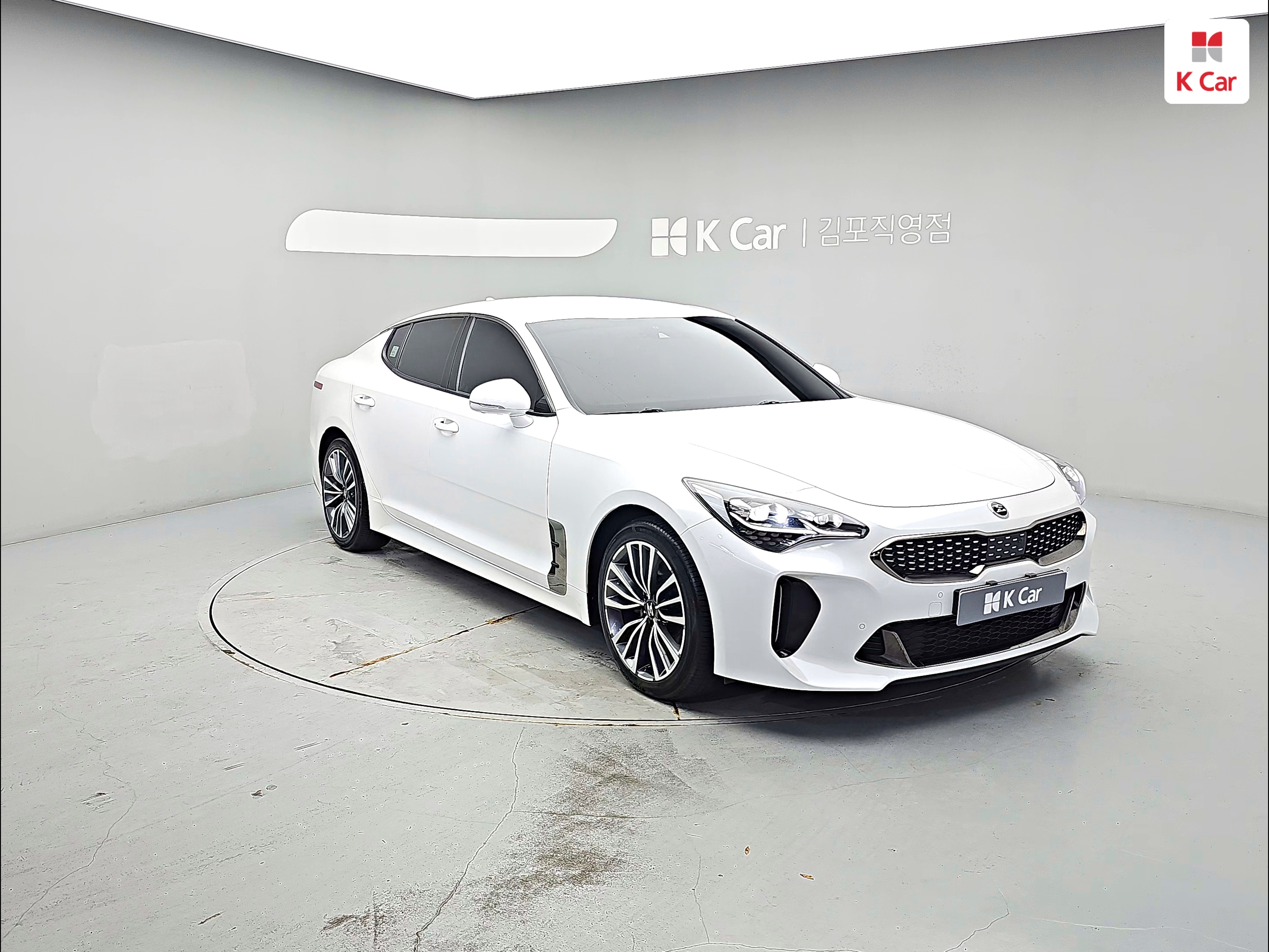 KIA Stinger 2.0 Turbo AWD