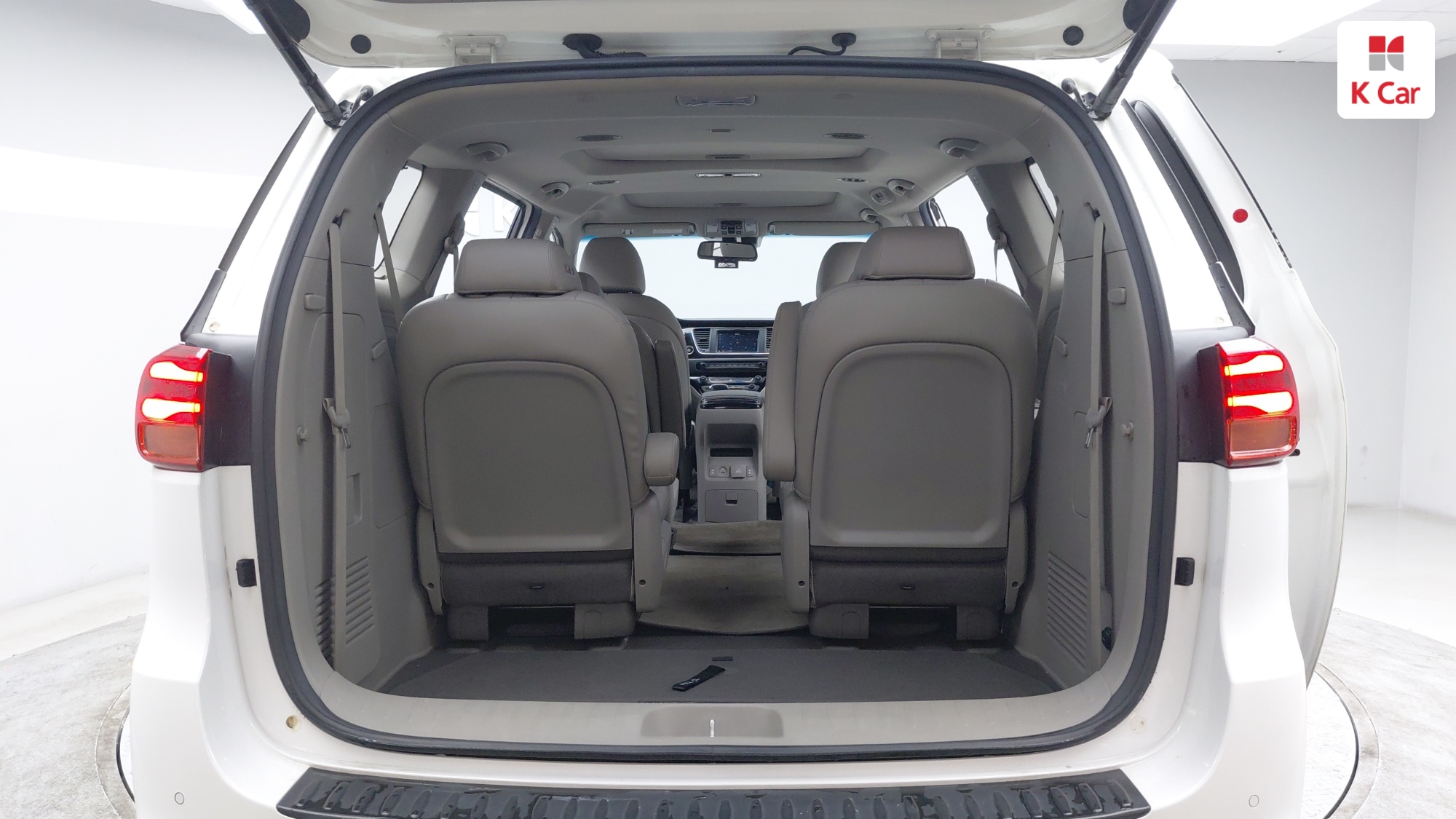 Kia Carnival бензин 9 мест, миниатюра 29