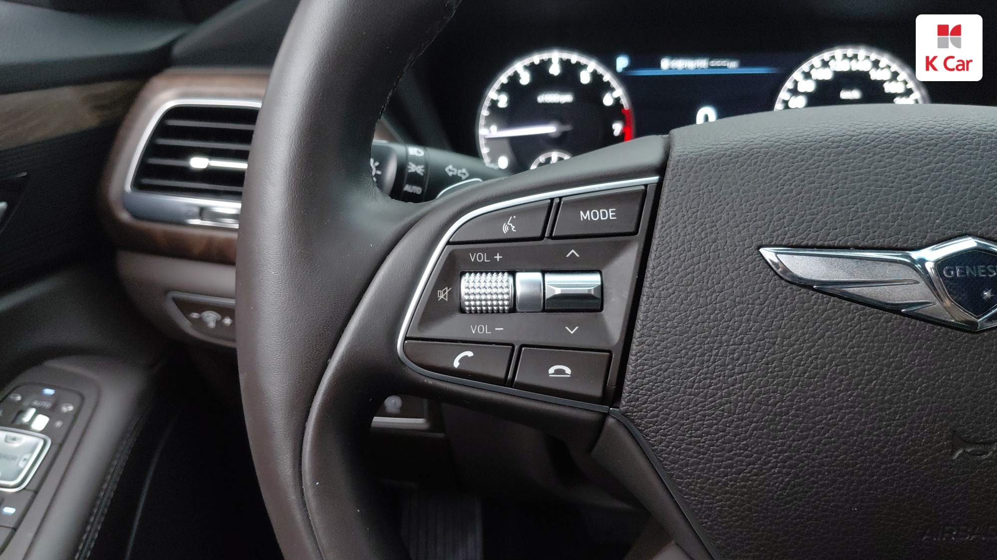Genesis G90 бензин 4WD 3.8 Premium, миниатюра 13