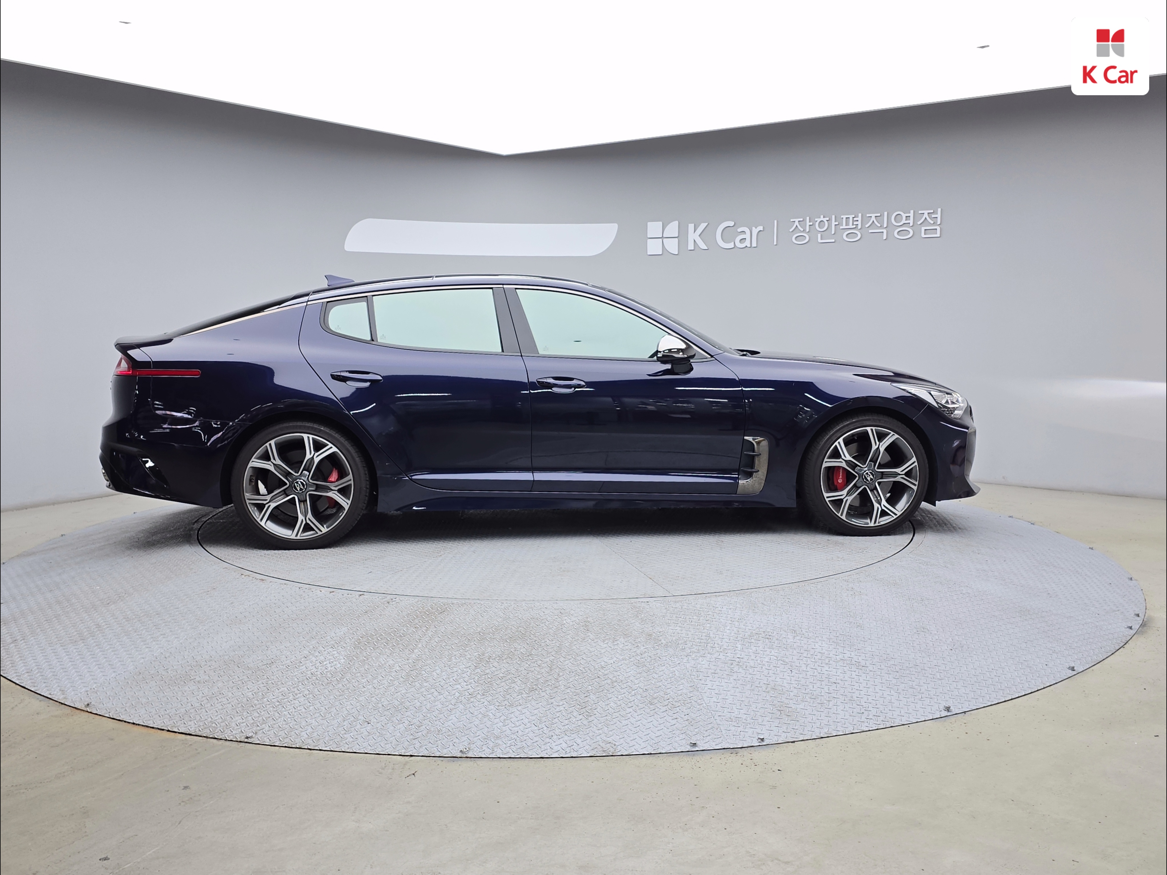 KIA Stinger 2.0 Turbo