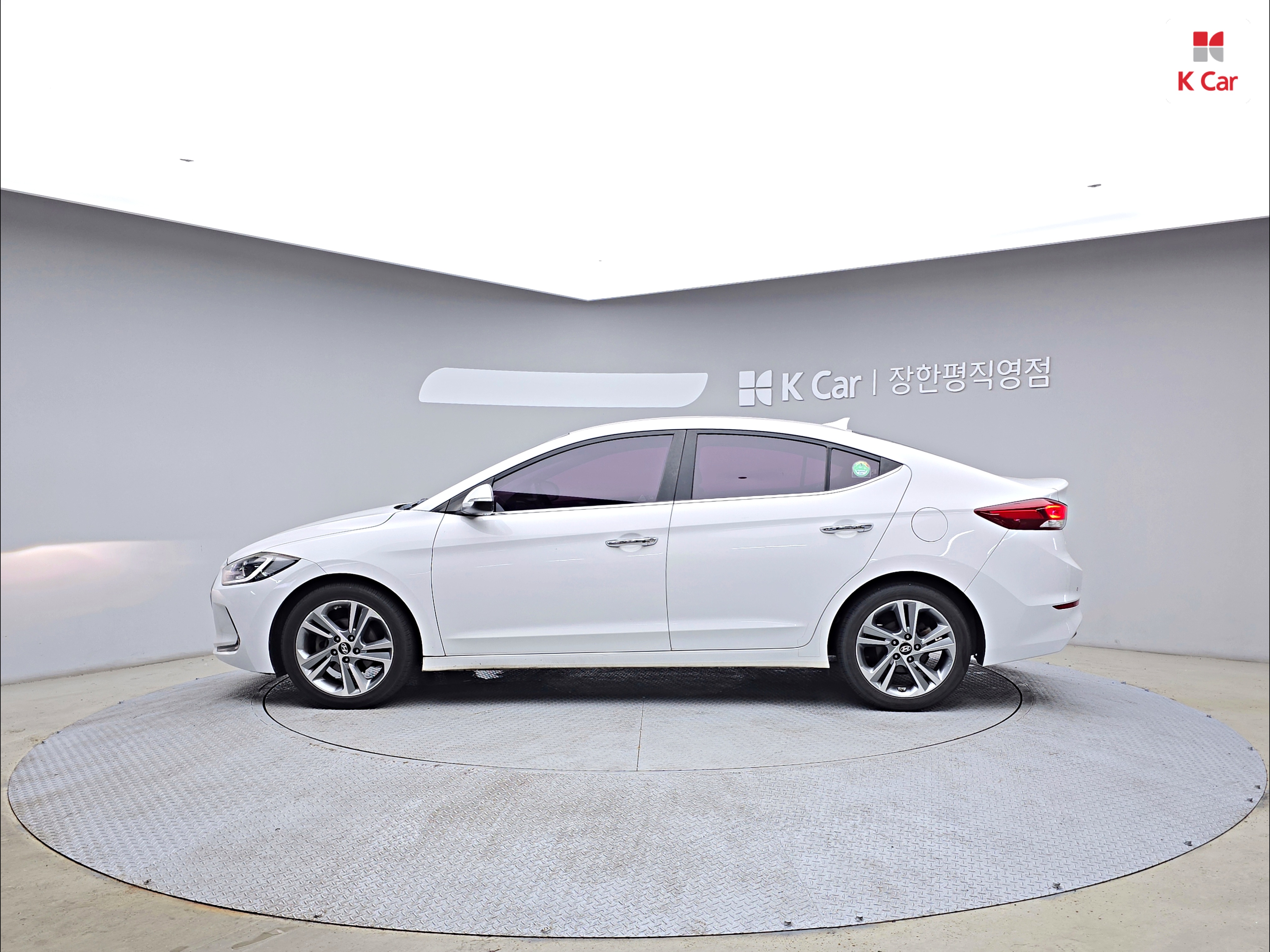 HYUNDAI Avante AD 1.6 GDI