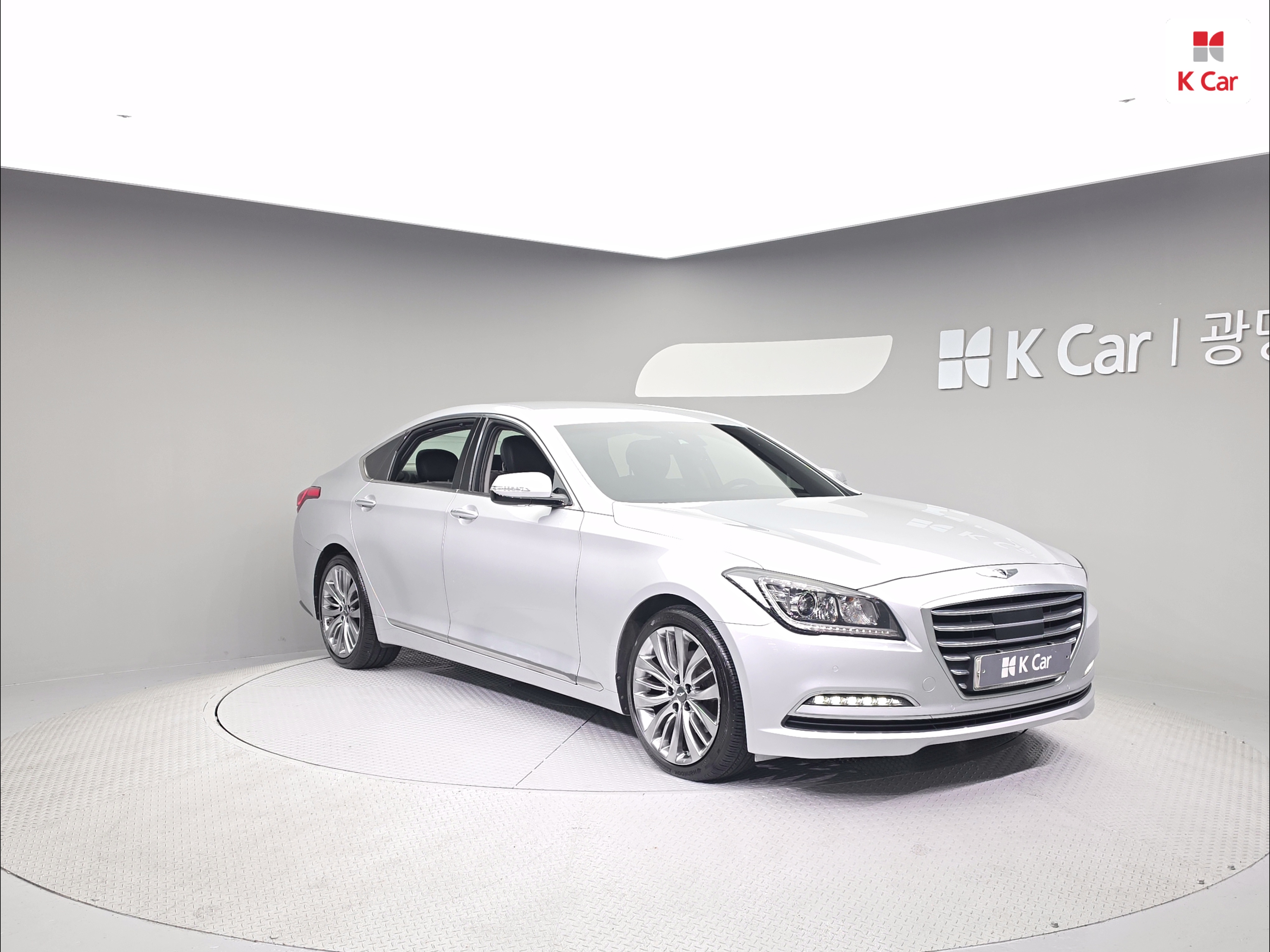 HYUNDAI Genesis DH G330