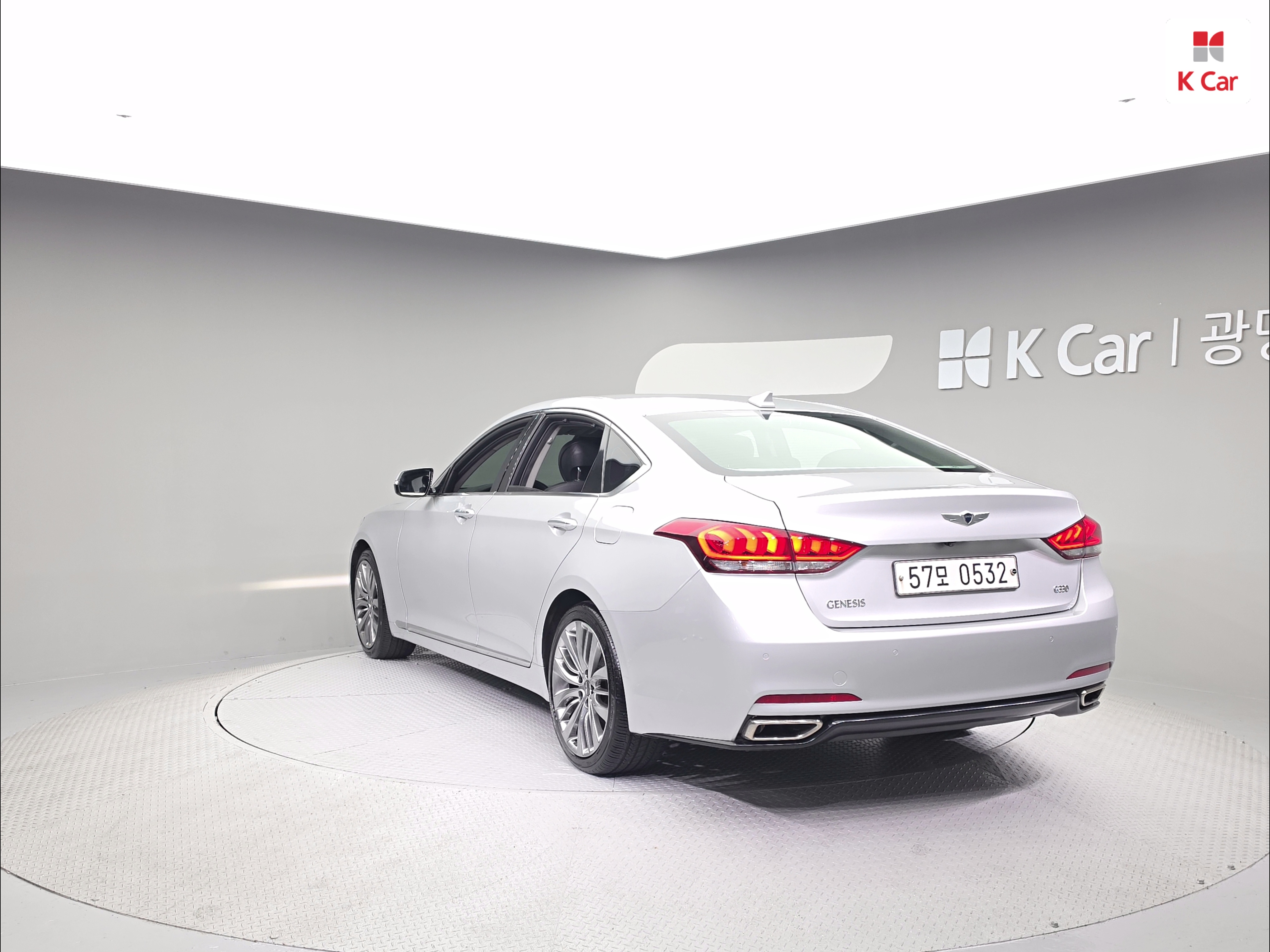 HYUNDAI Genesis DH G330