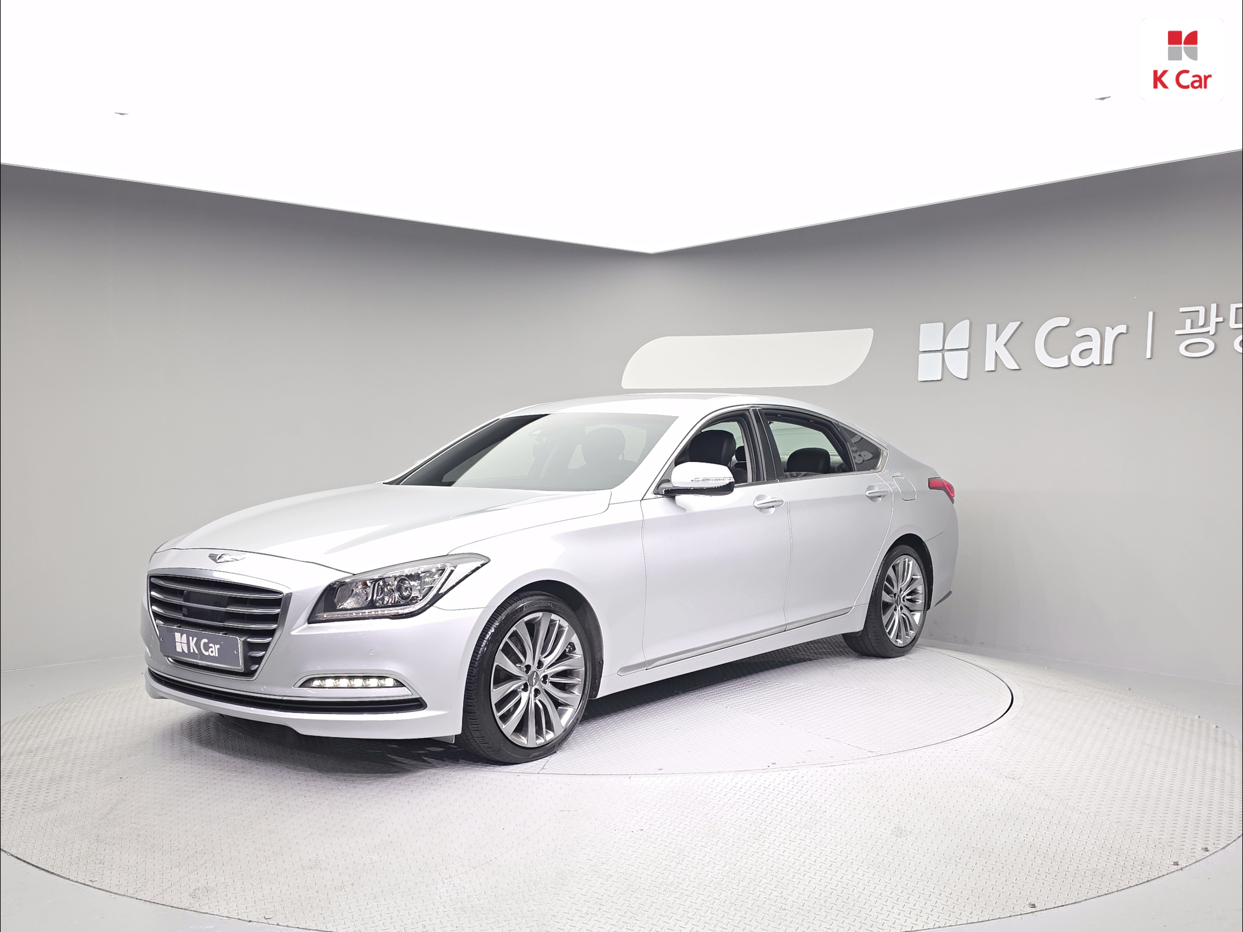 HYUNDAI Genesis DH G330
