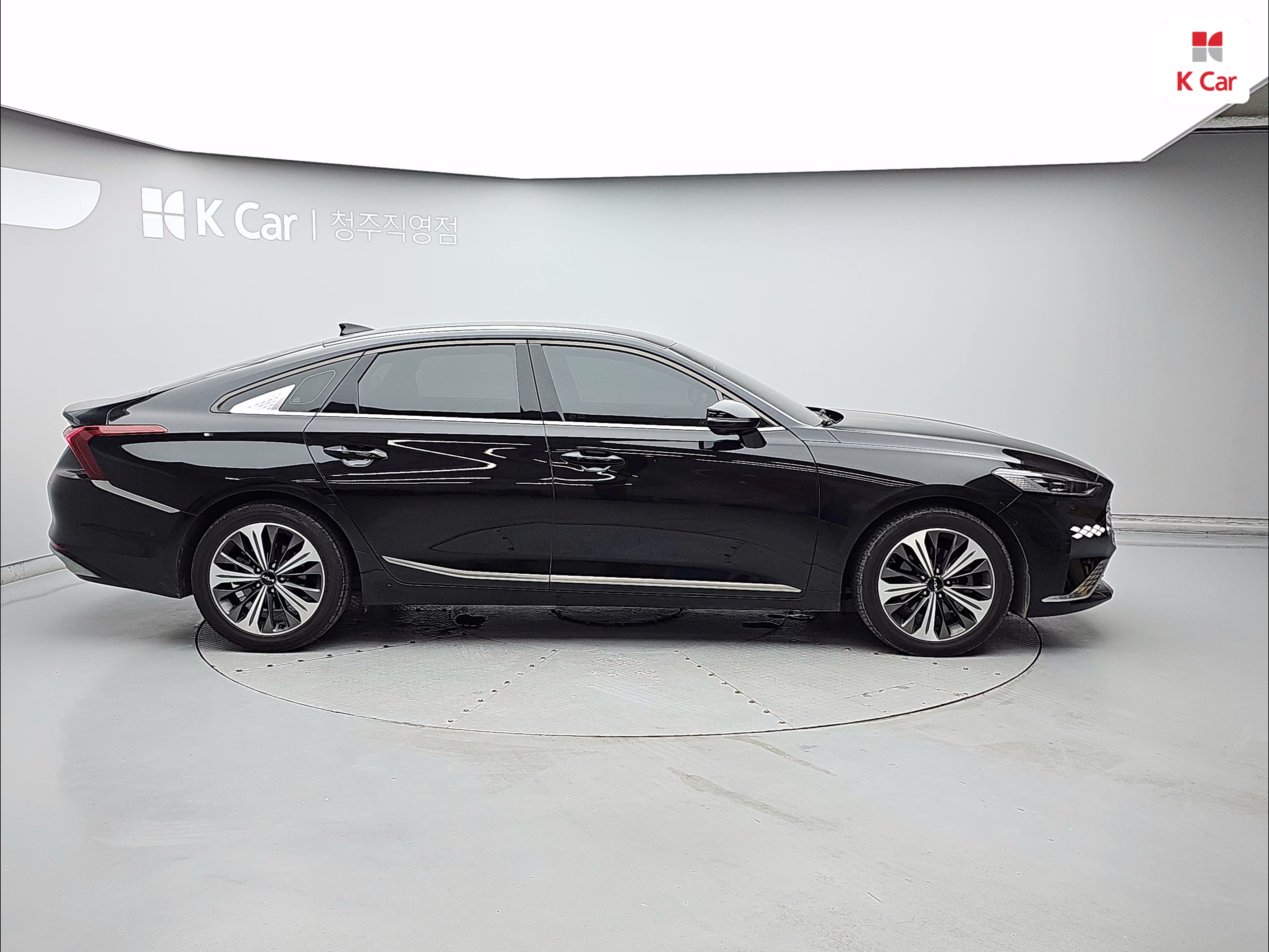 KIA K8 Hybrid HEV