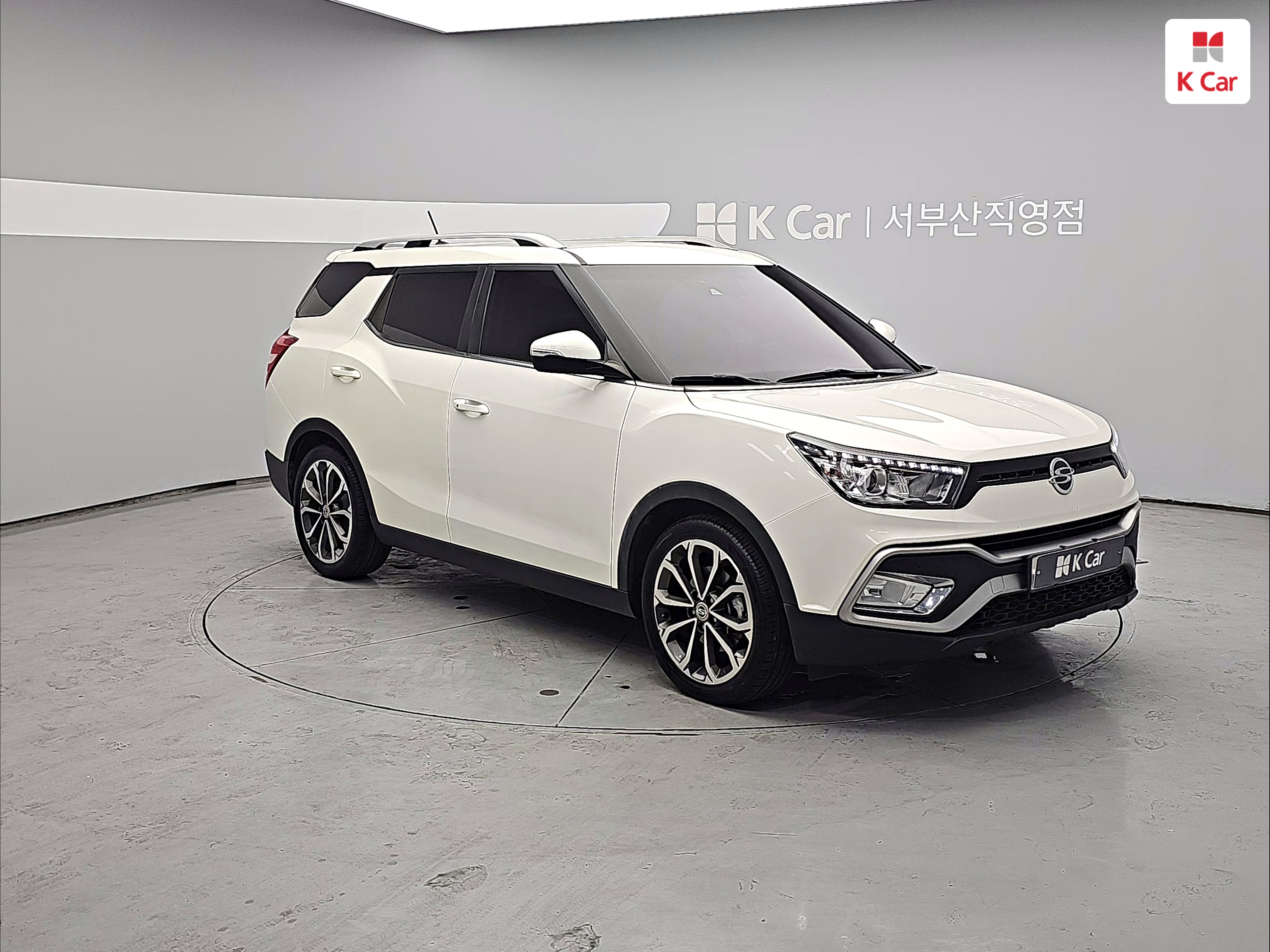 KGM 티볼리 에어 가솔린 1.6 RX 2WD