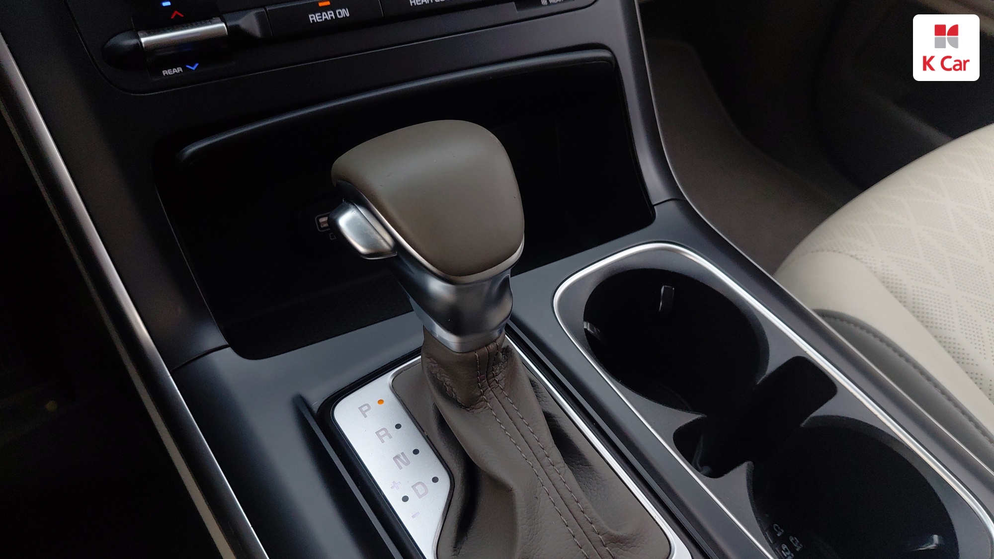 Kia Carnival дизель 2.2 (9 мест) Prestige, миниатюра 21