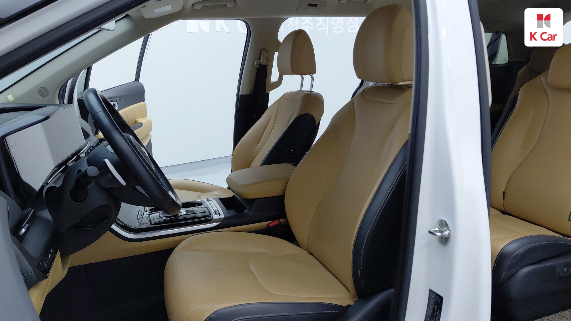 Kia Carnival дизель 2.2 (9 мест) Signature, миниатюра 3