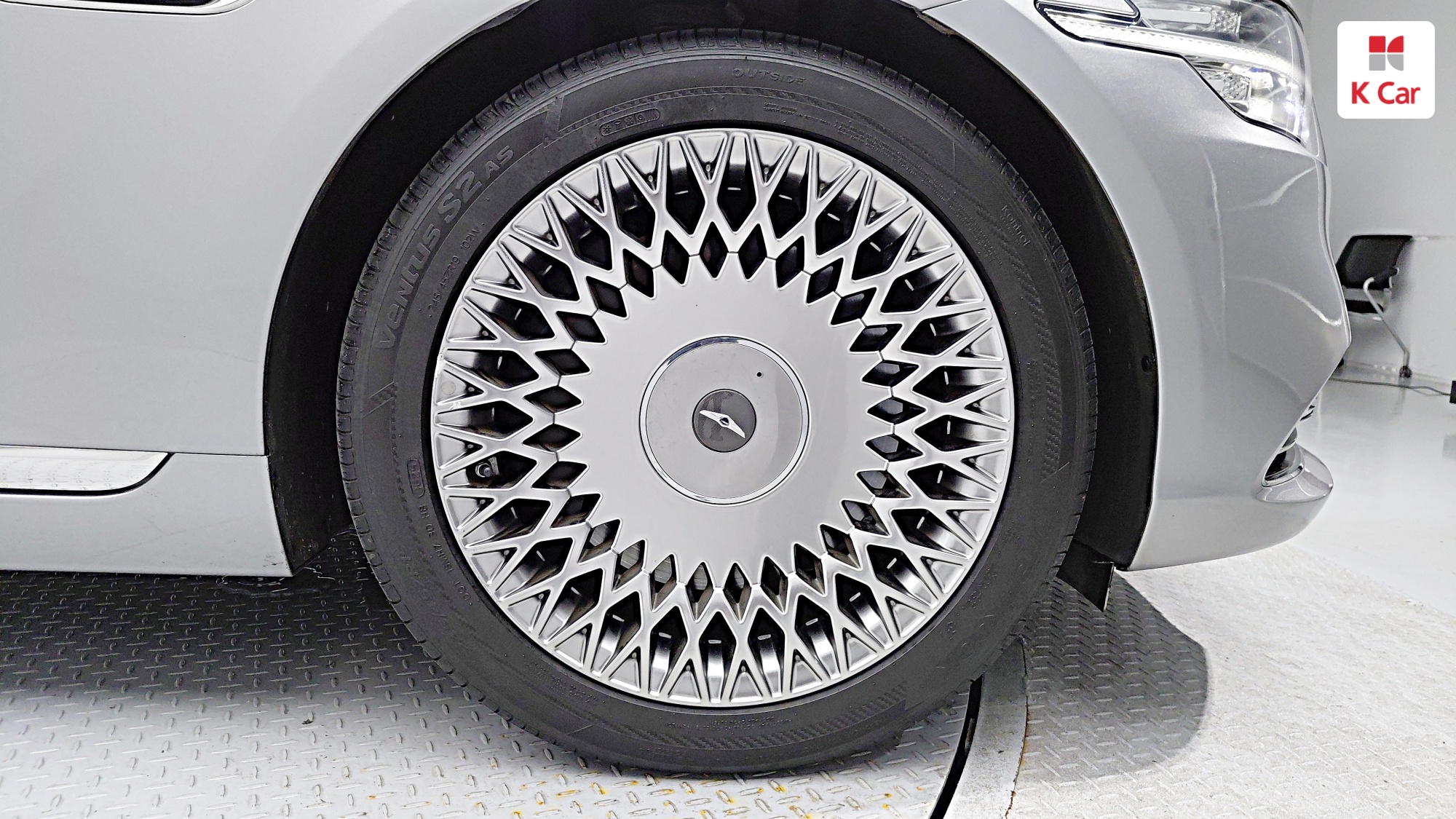 Genesis G90 бензин 4WD 3.8 Premium, миниатюра 7
