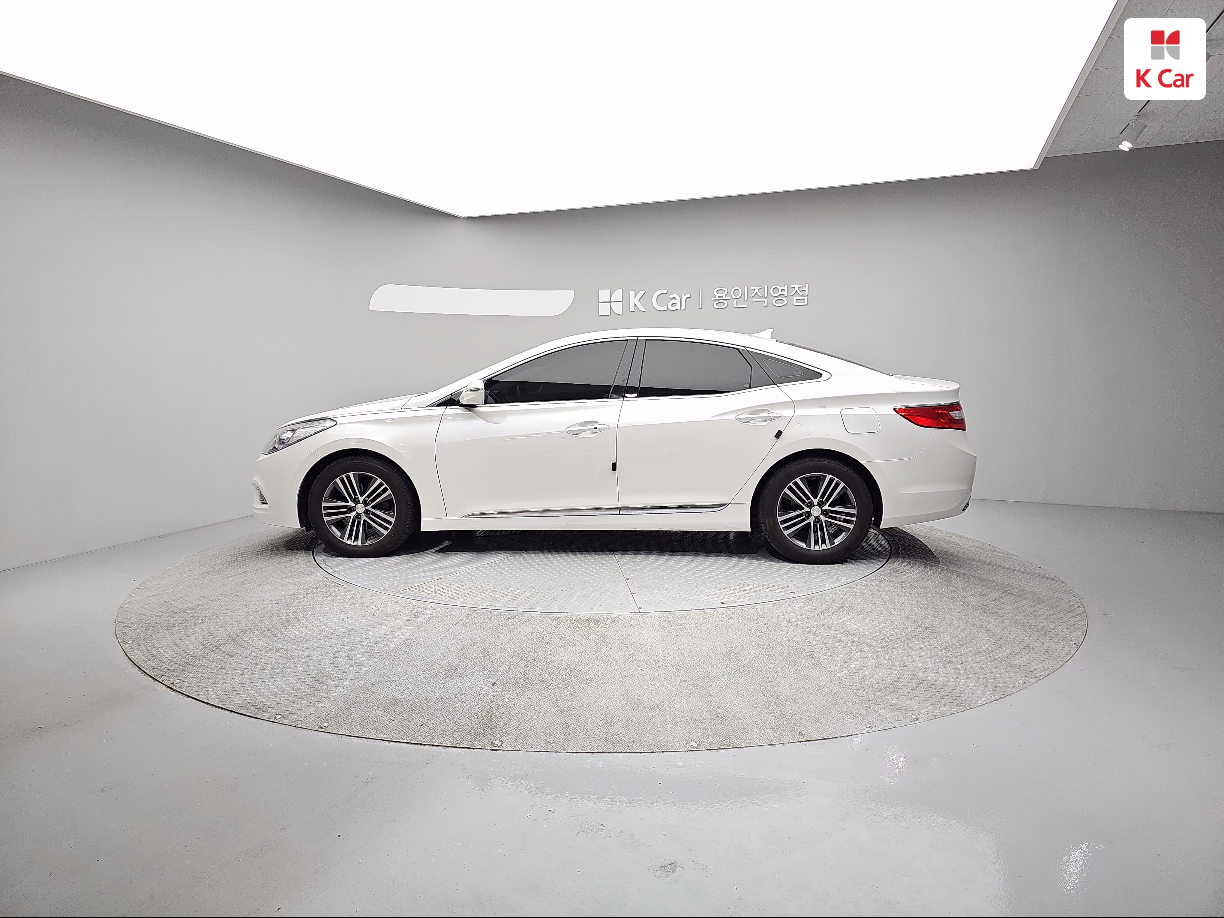 HYUNDAI Grandeur HG HG 240