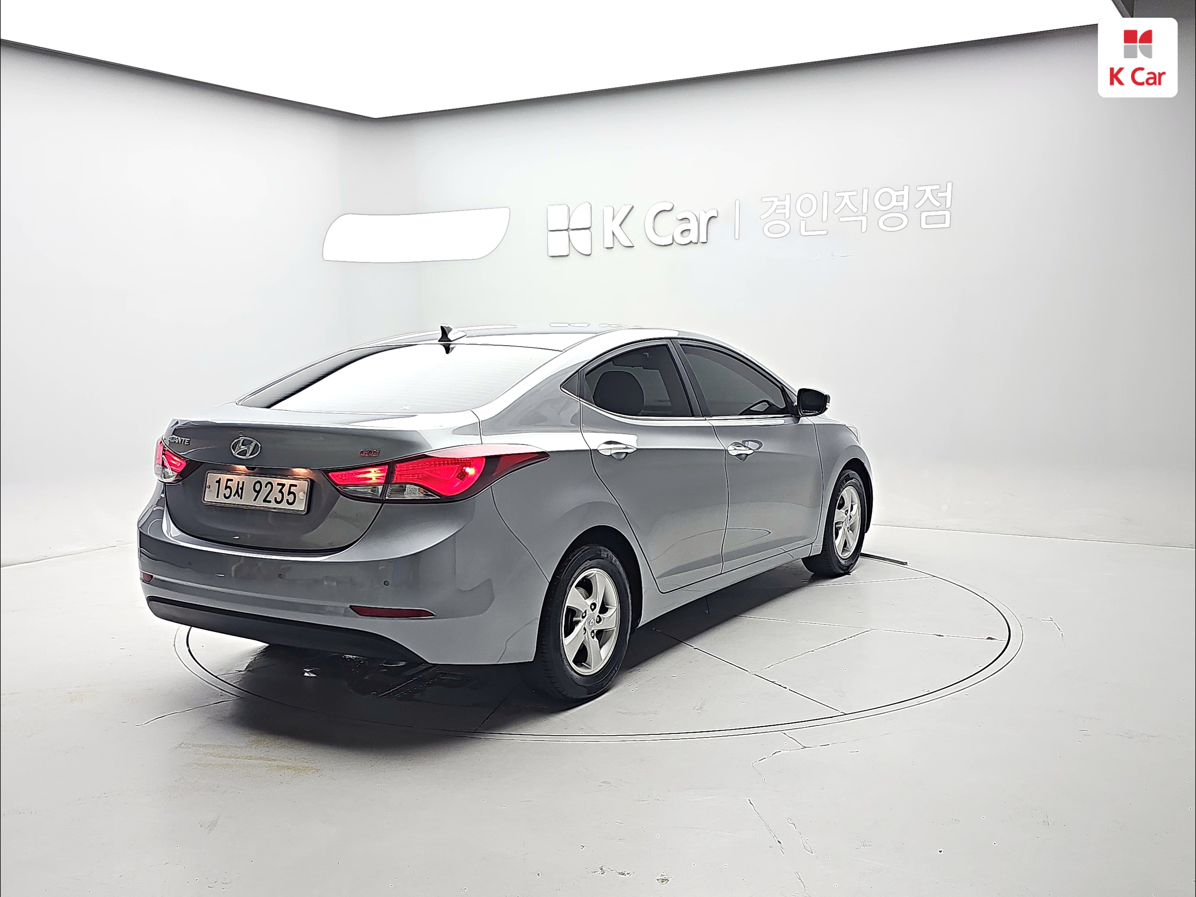 HYUNDAI The New Avante MD 1.6 GDI