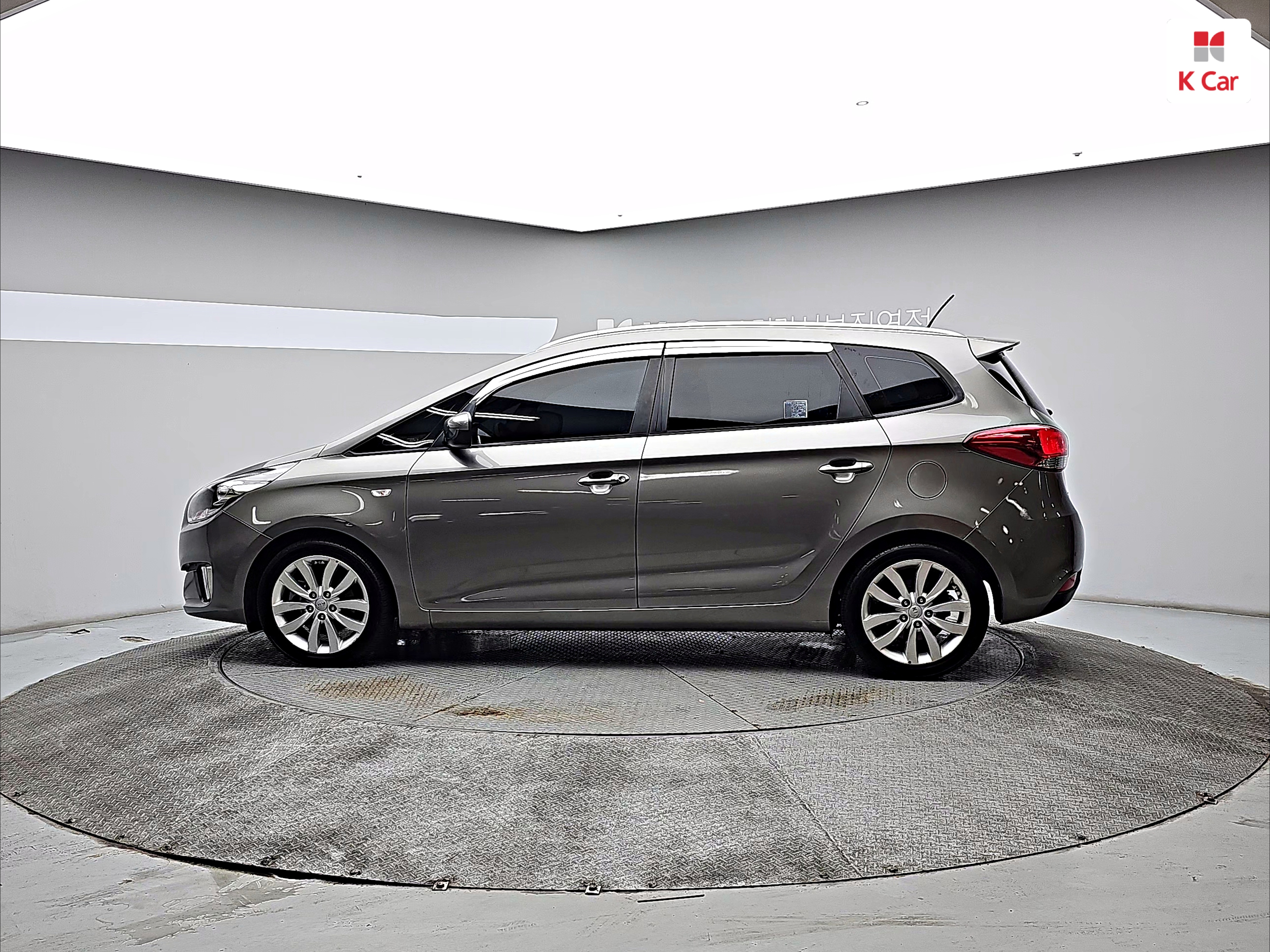 KIA All New Carens 2.0 LPI