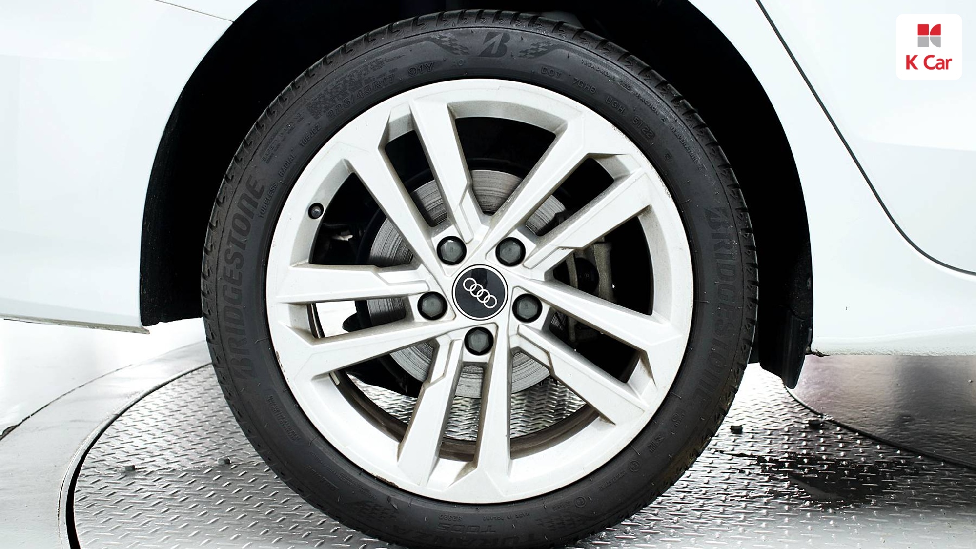 아우디 A3 (8Y) 가솔린 2WD 40 TFSI
